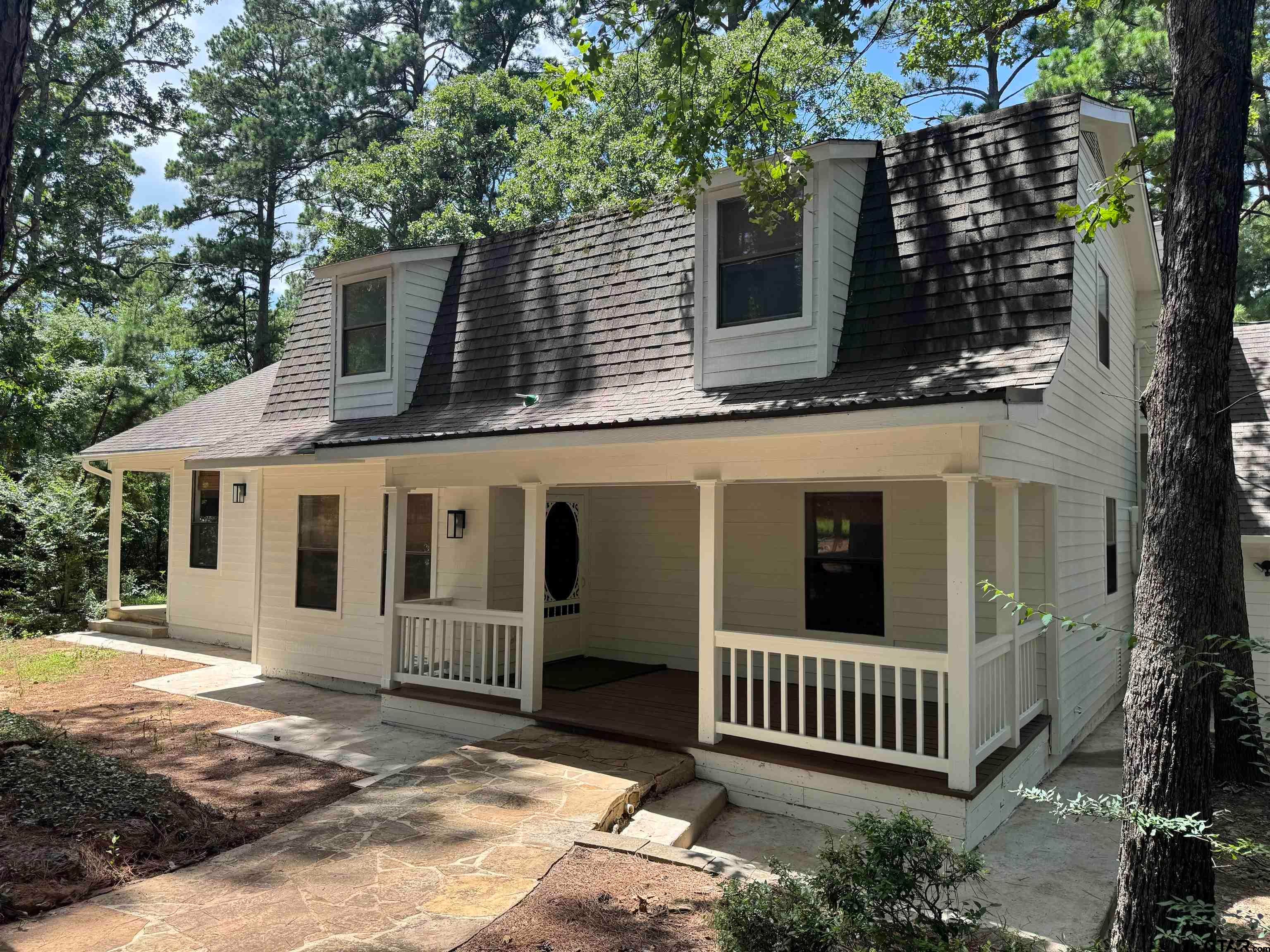 19001 CR 49 — photo