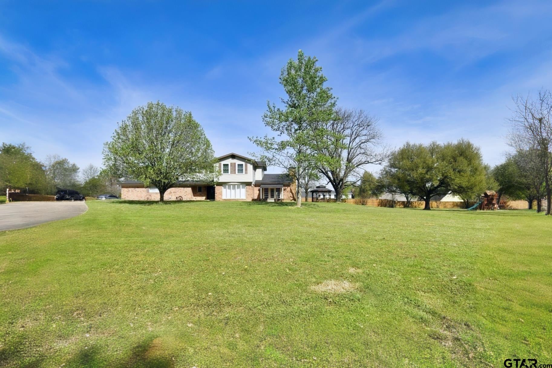 802 W Coke Rd — photo