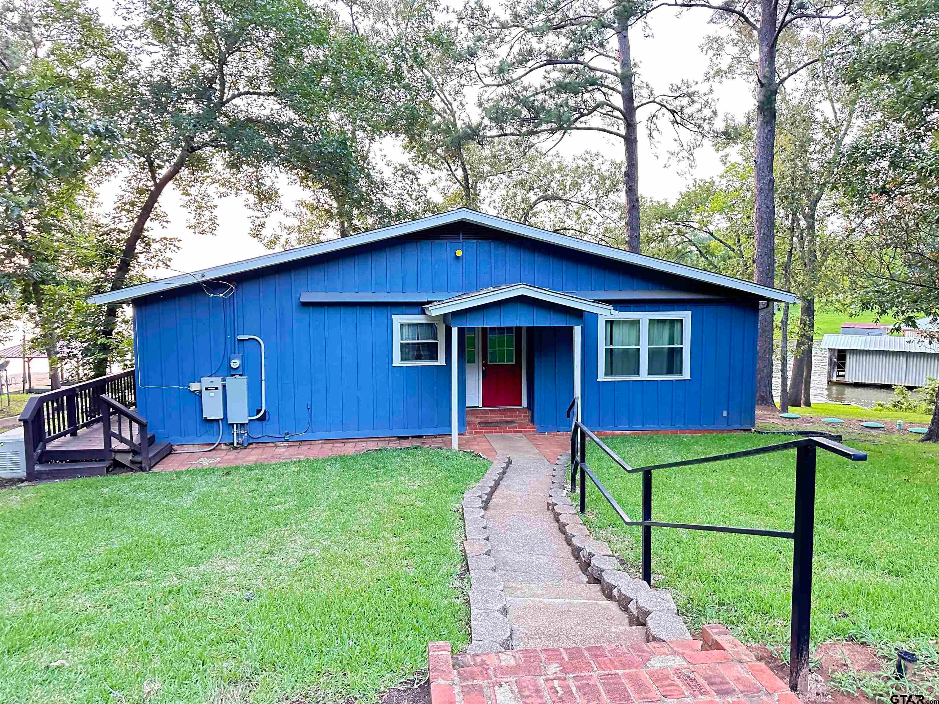 277 CR 3132 — photo