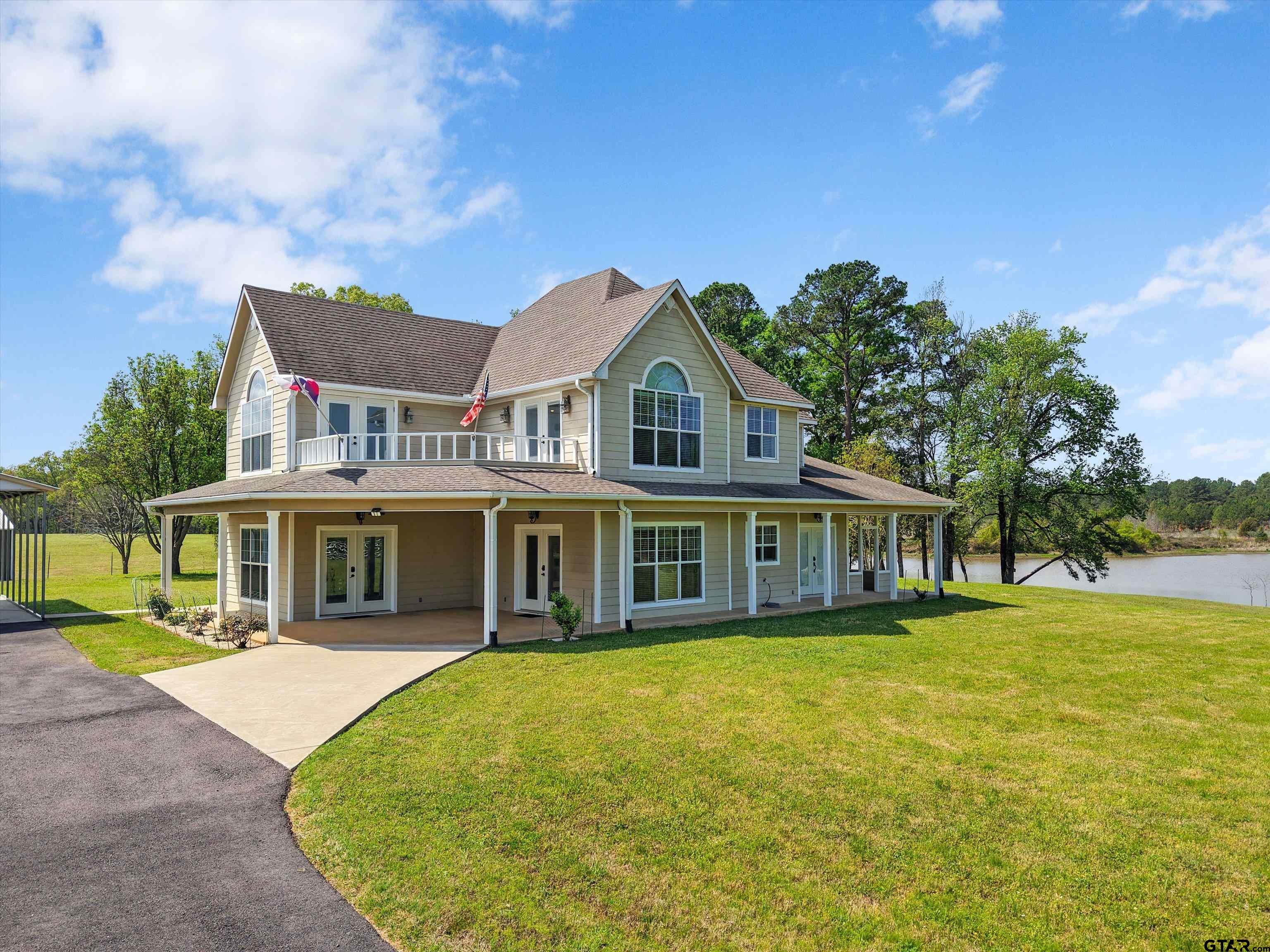520 SE CR 4385 — photo
