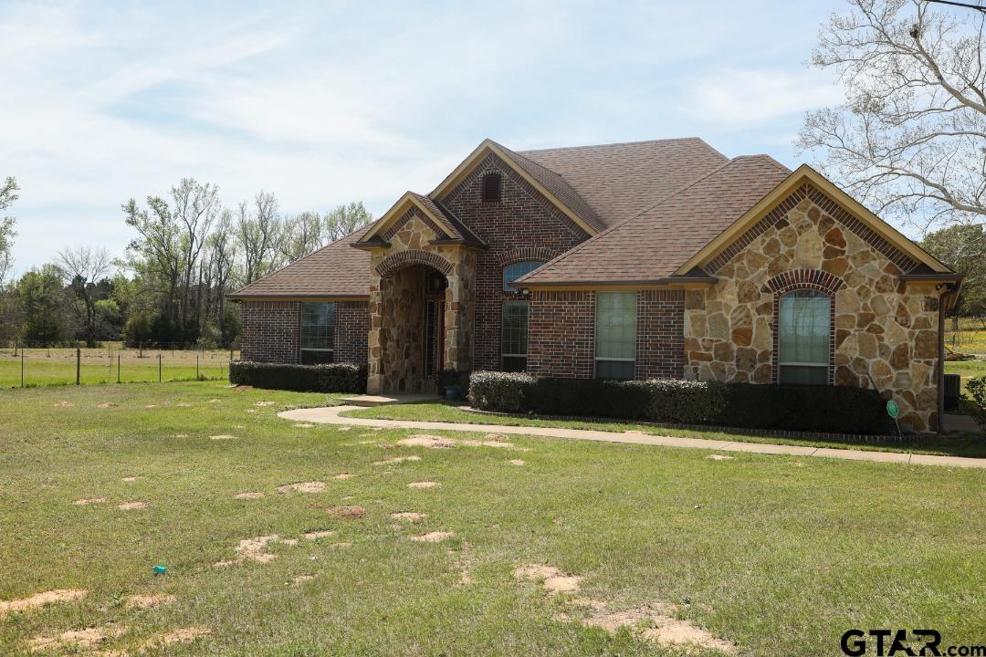 22158 FM 2493 — photo