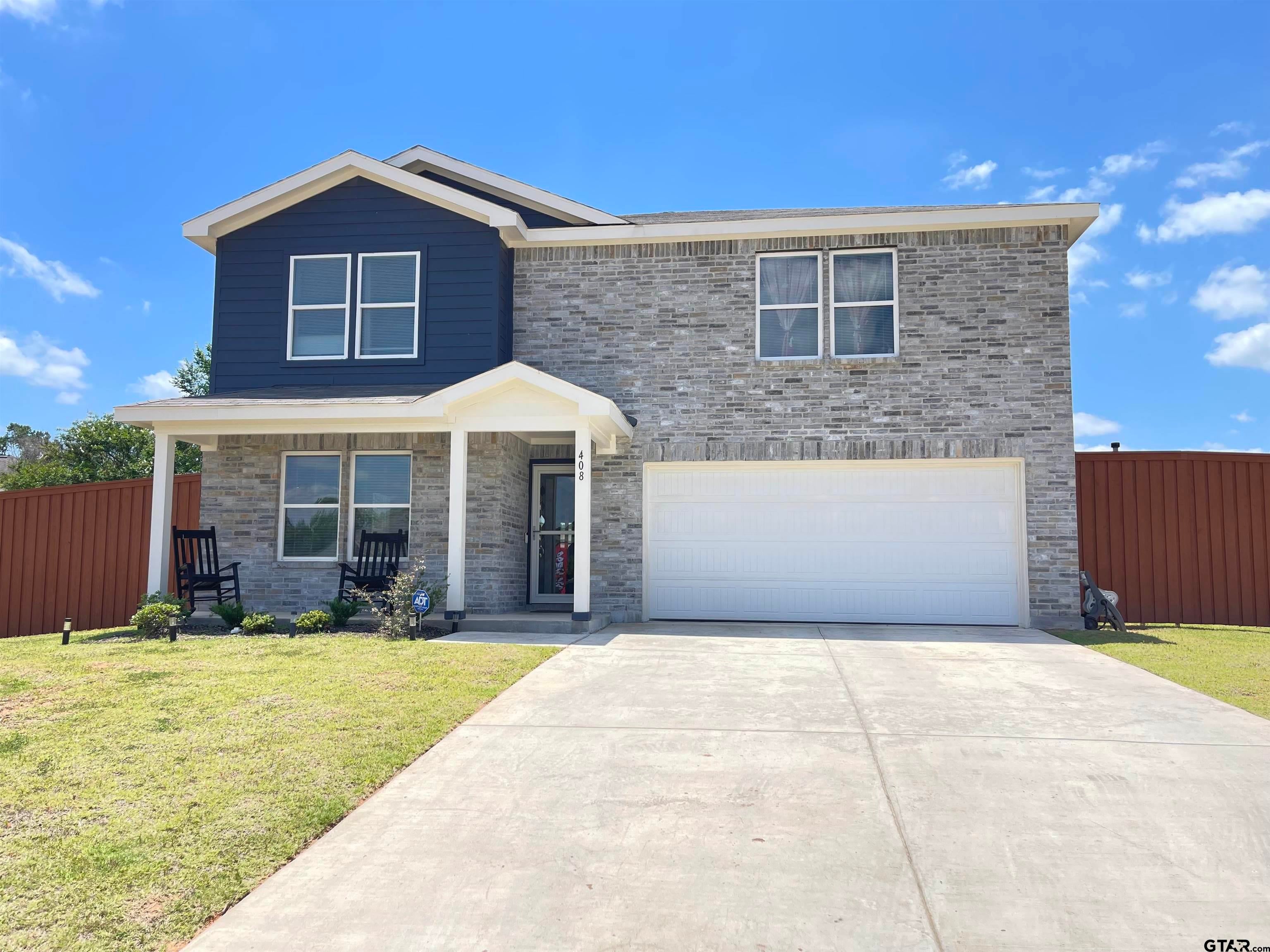 408 Parker Oaks Dr. — photo