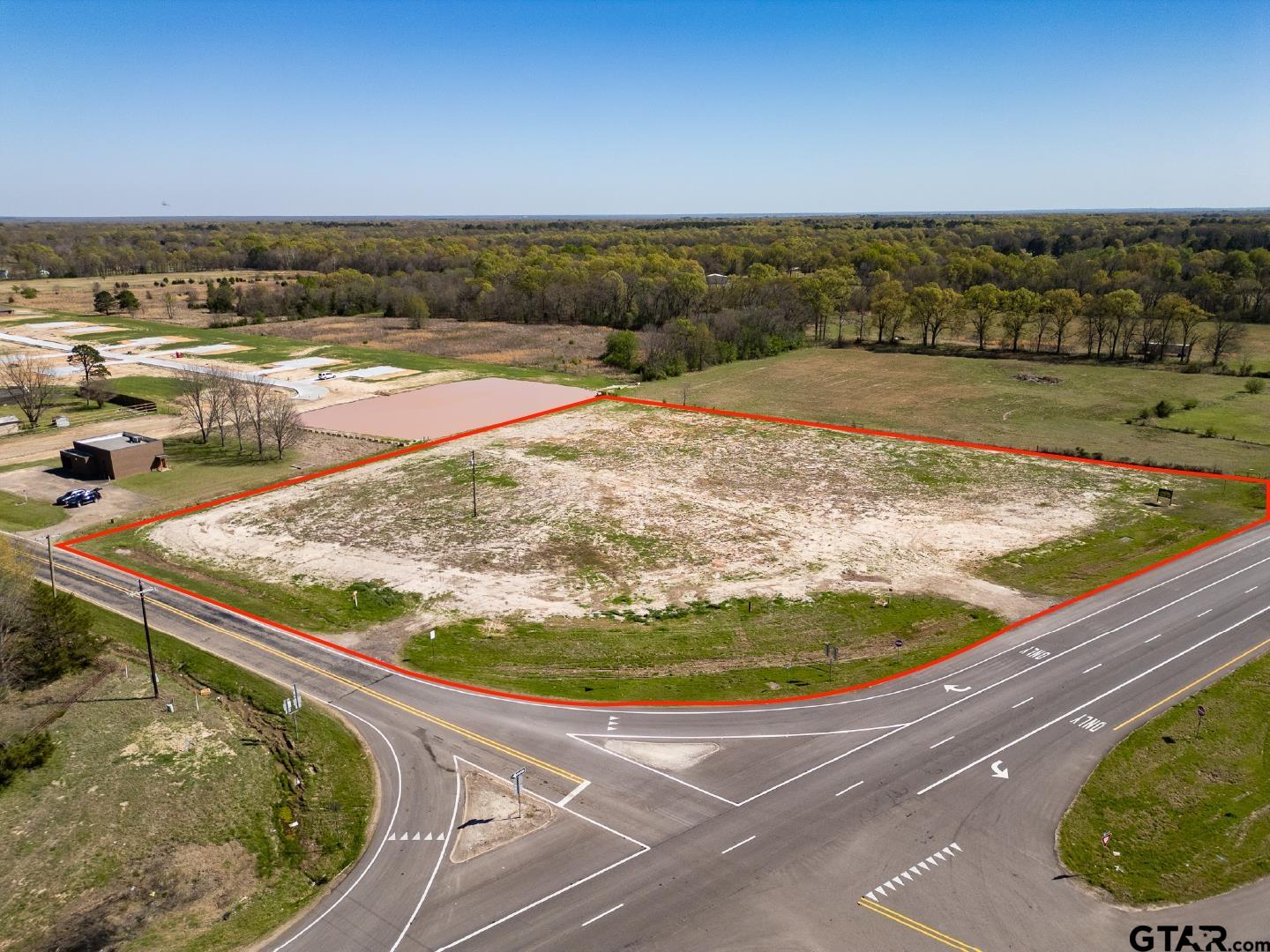 10670 US Highway 271 — photo