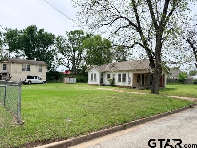 803 Kelly St. — photo