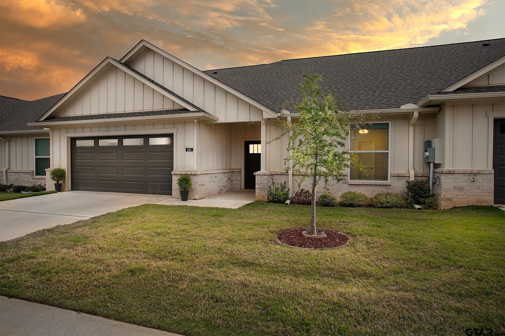 6143 Hamilton Meadows Way — photo