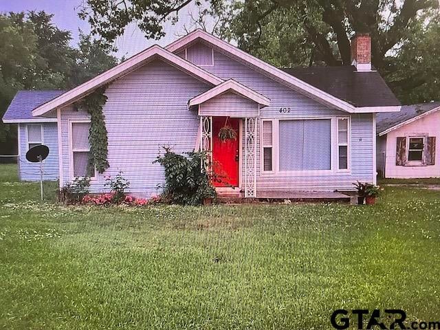 402 Clarksville — photo