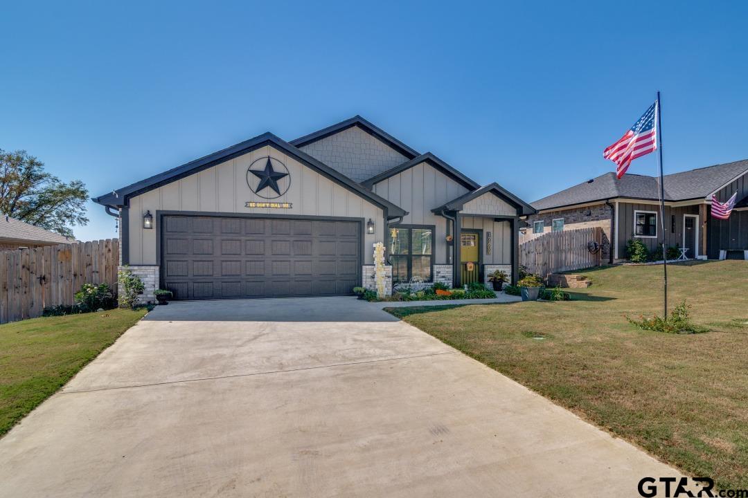 17409 Crossing Circle — photo