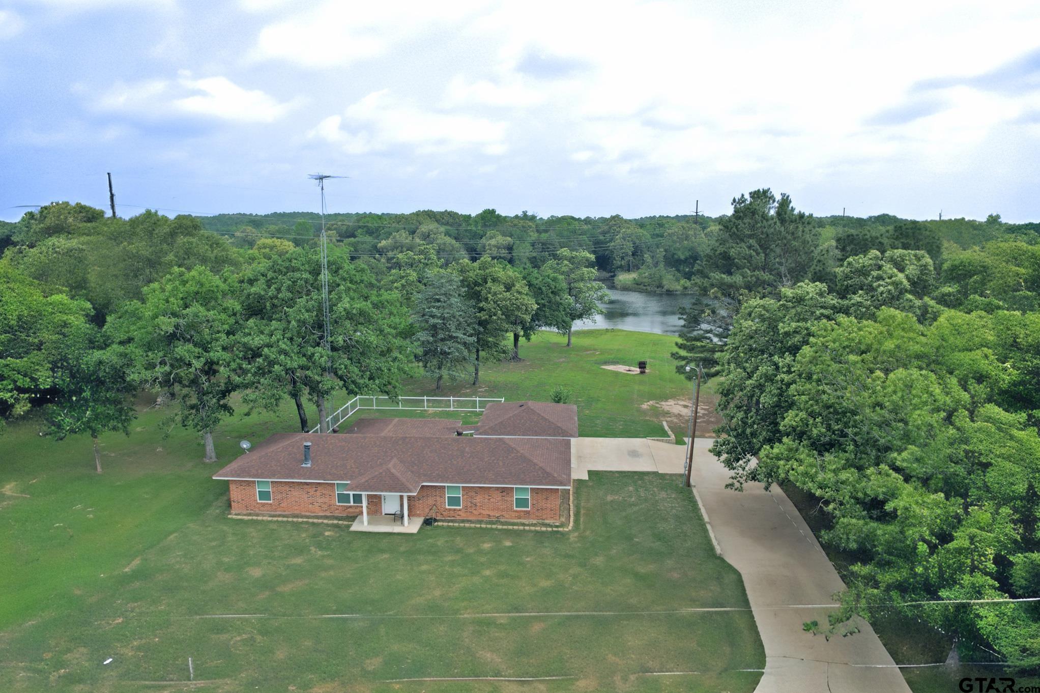 289 County Road 4192 — photo