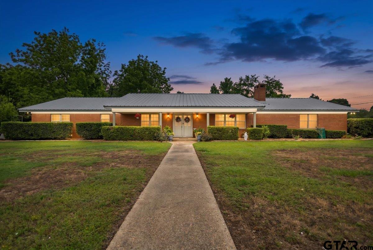 2606 S US 79 — photo