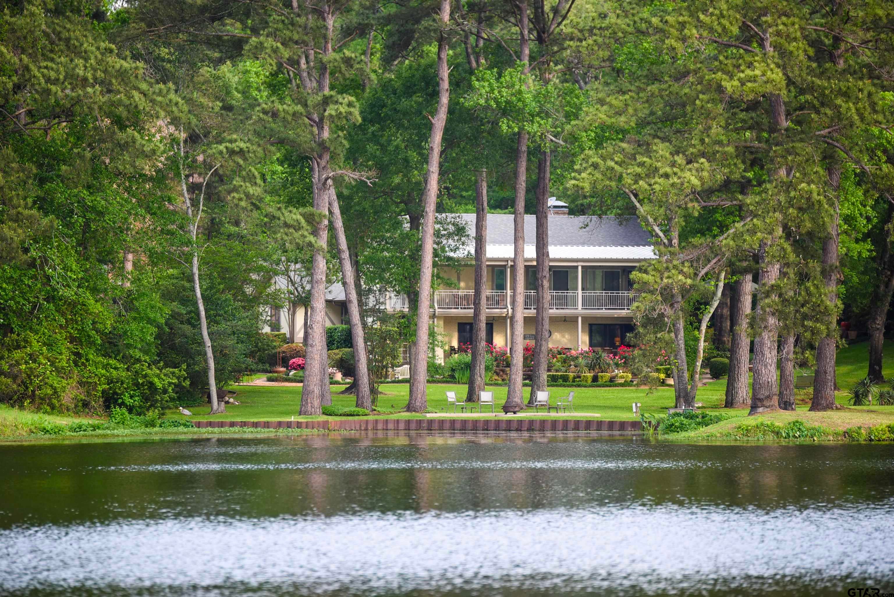 1513 Lake Park Circle — photo