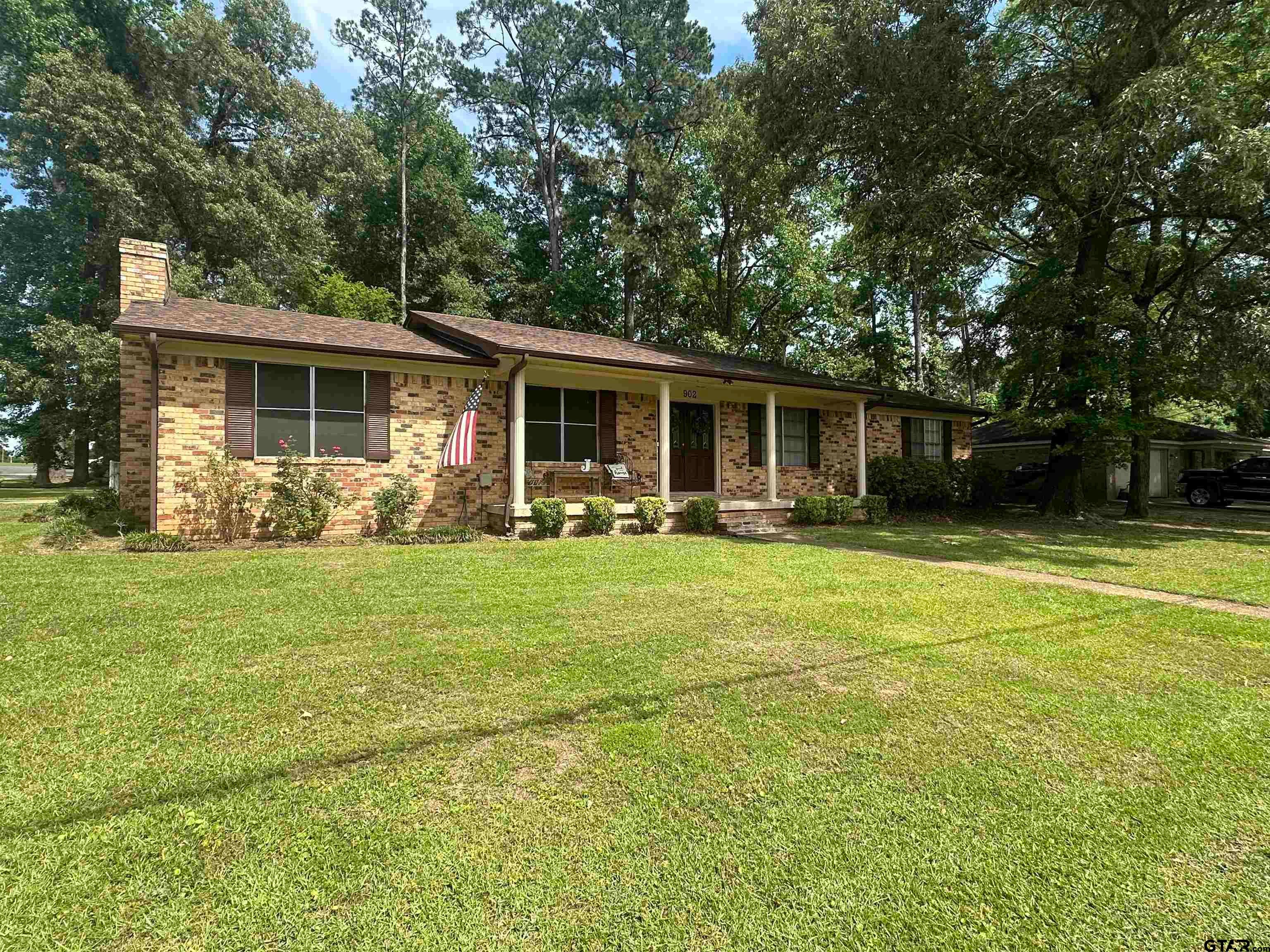 902 Pine Cove — photo