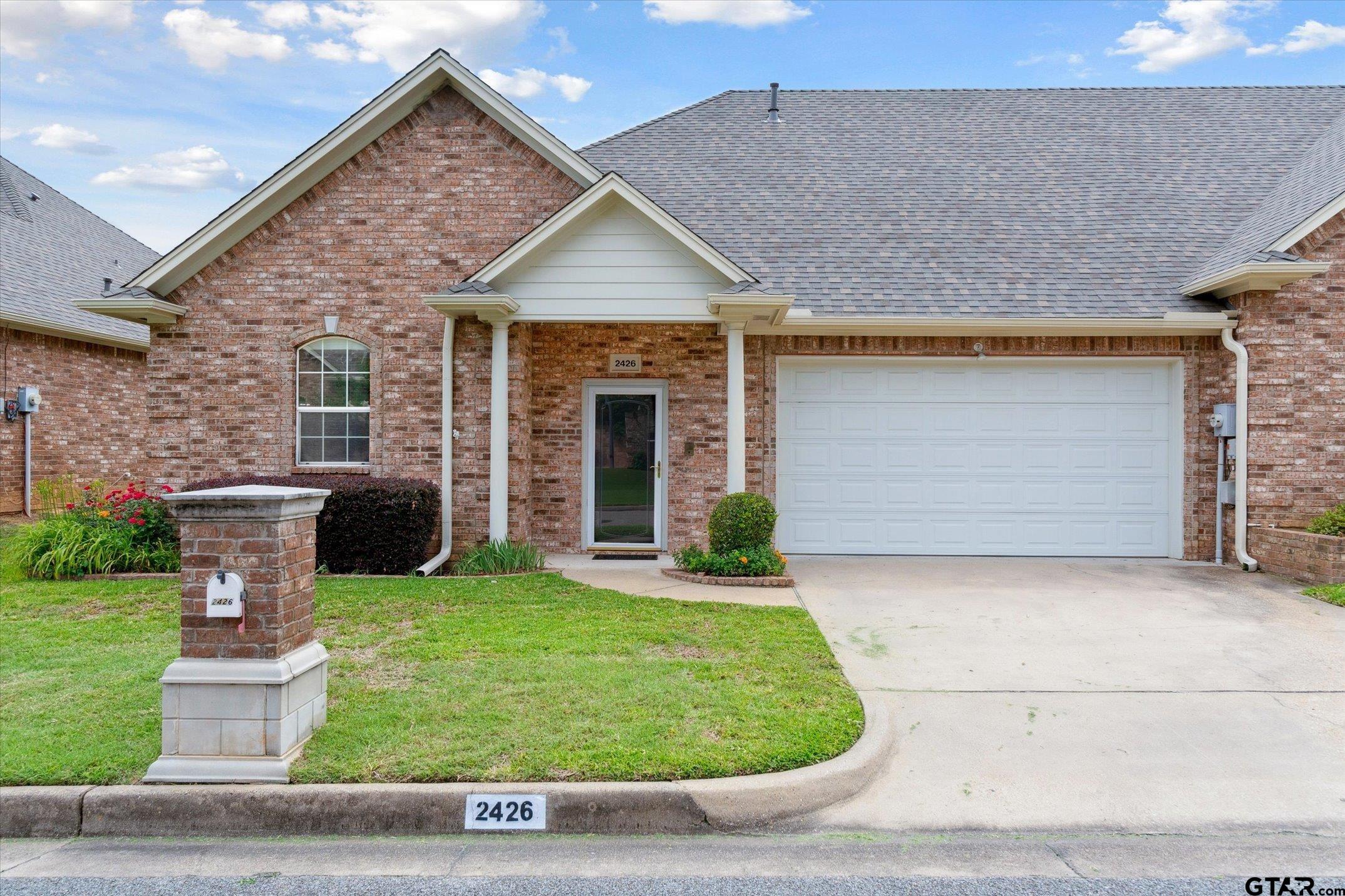 2426 Homestead Lane — photo