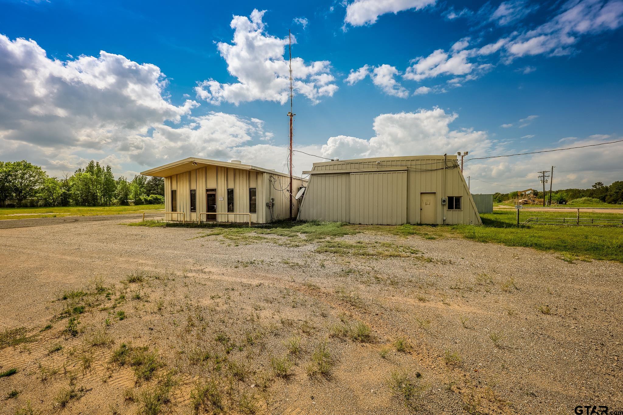2617 Hwy 79 — photo
