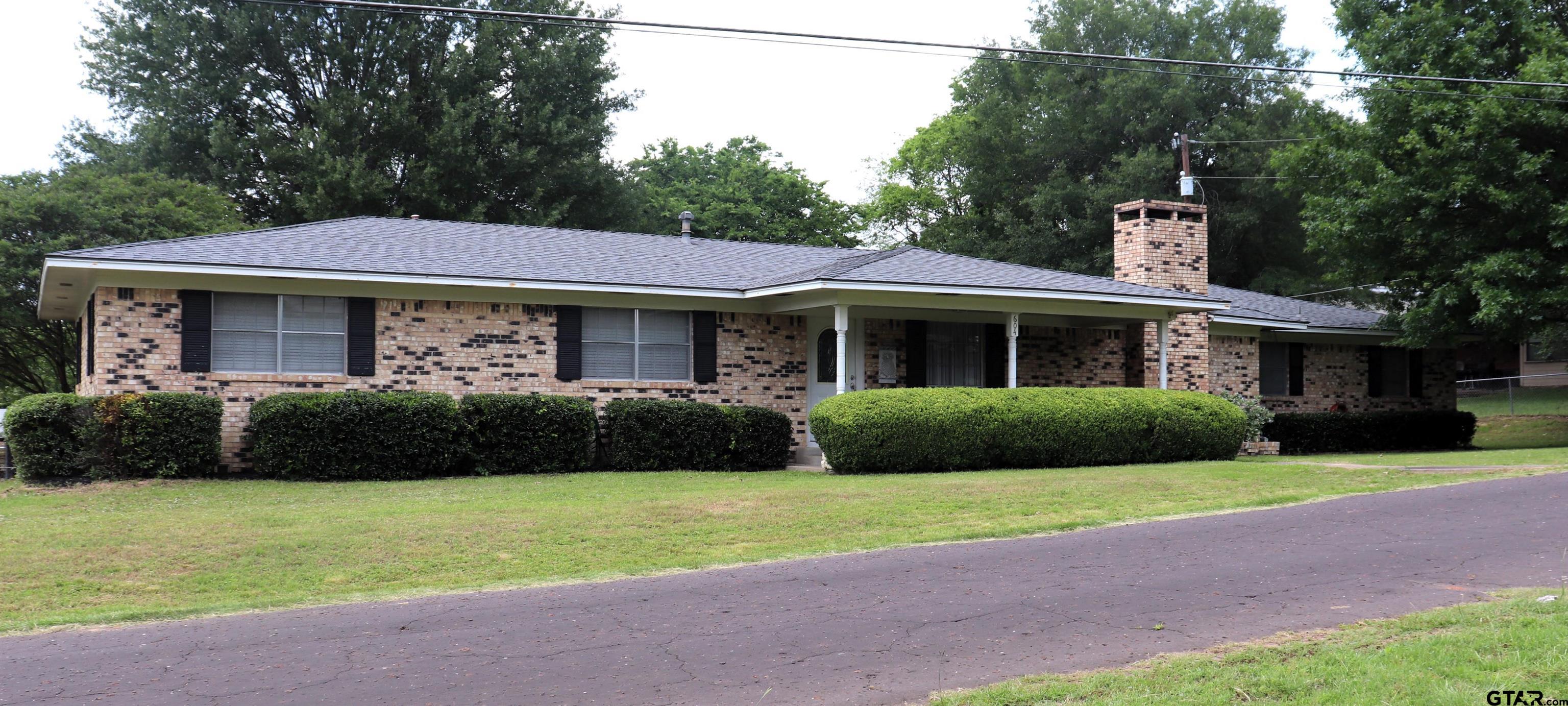604 Wells Road — photo