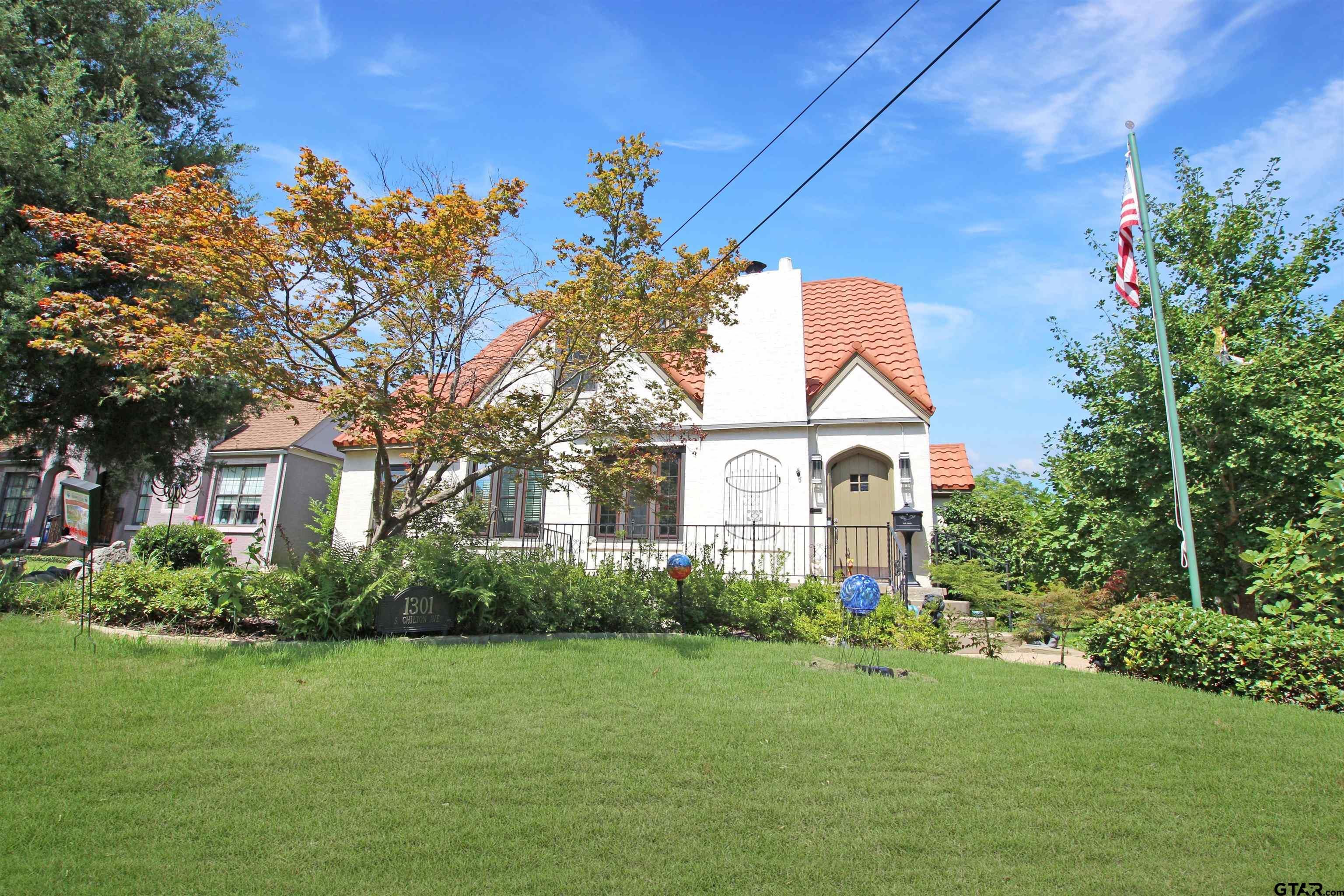 1301 Chilton Ave — photo