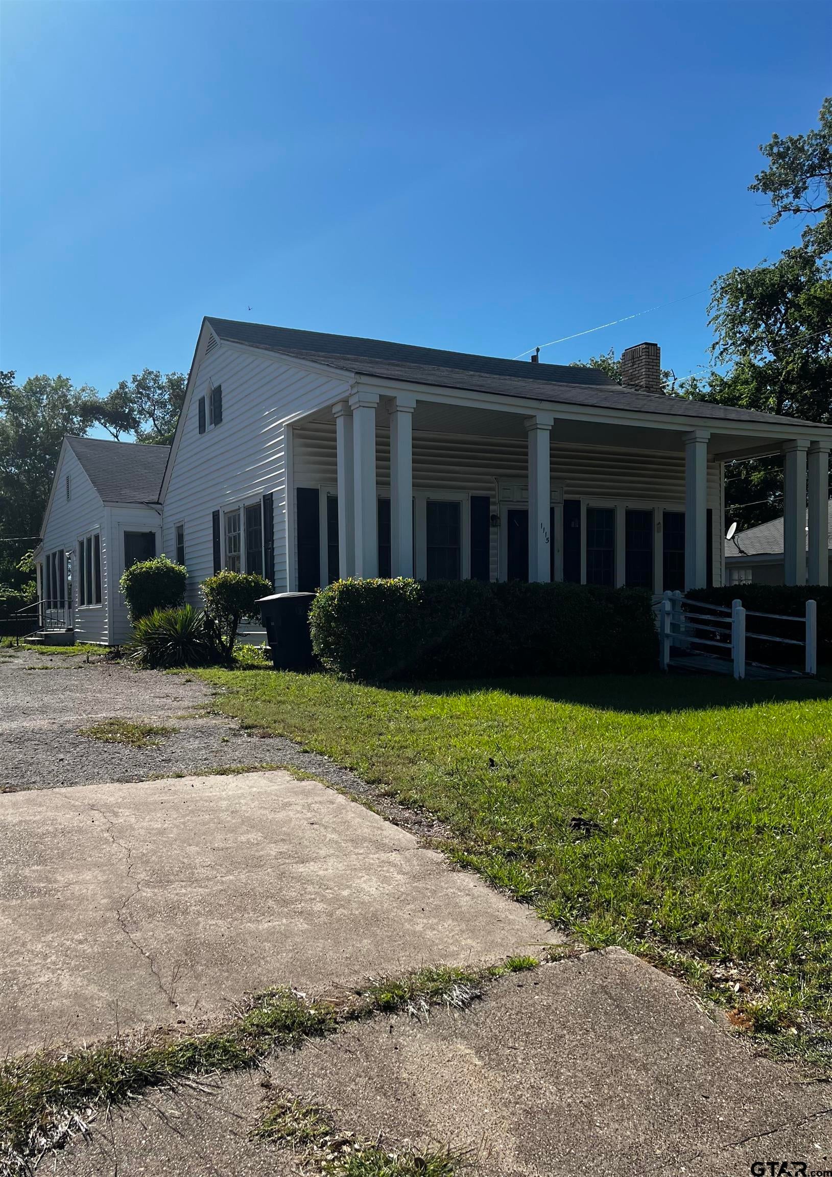 1115 S. Glenwood Blvd — photo