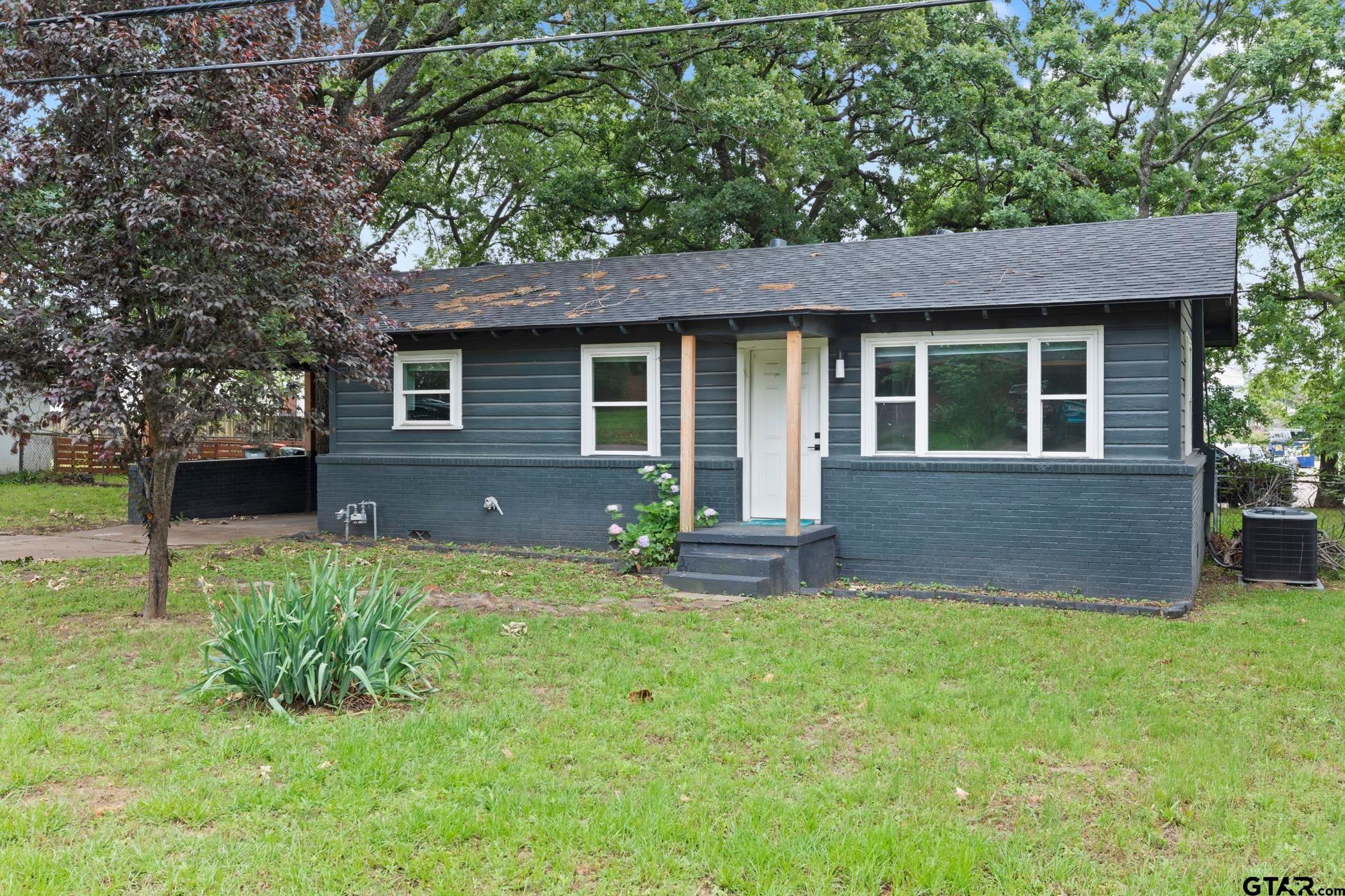 2807 Willard Drive — photo