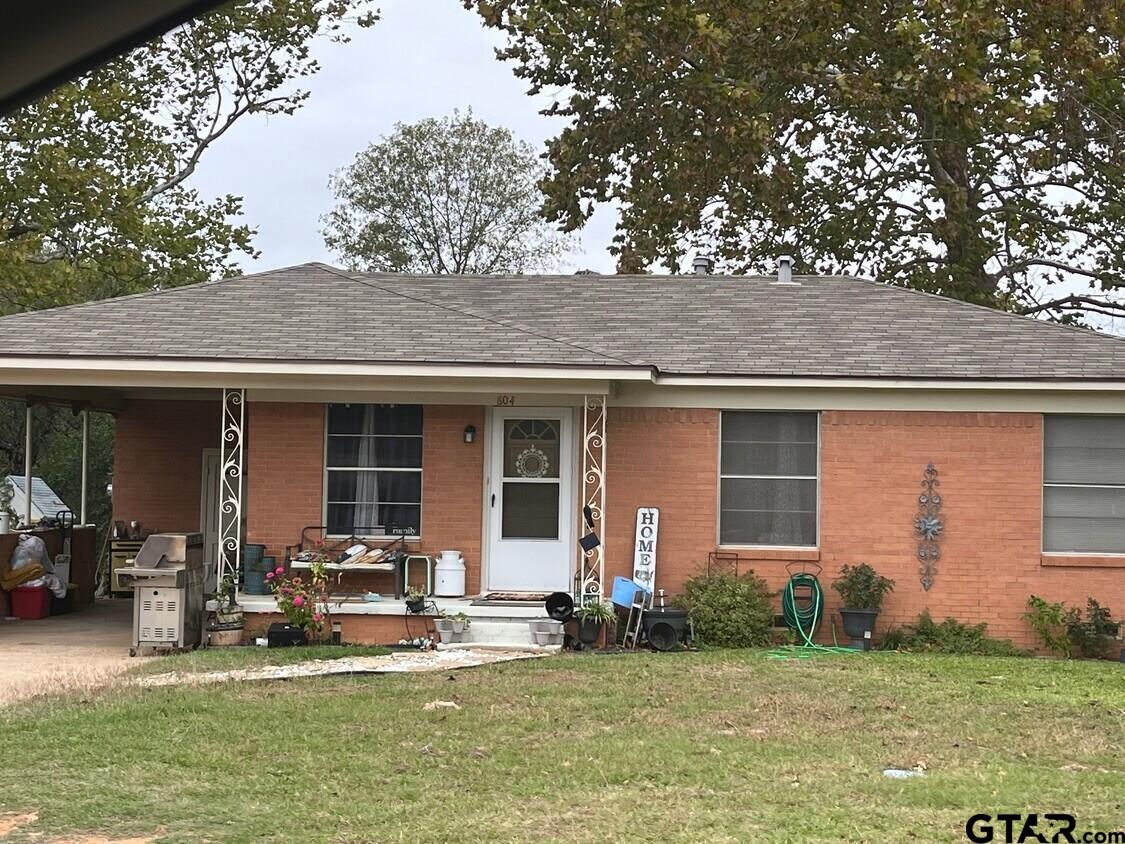 802 E Hubbard, Lindale, TX 75771 — photo 2