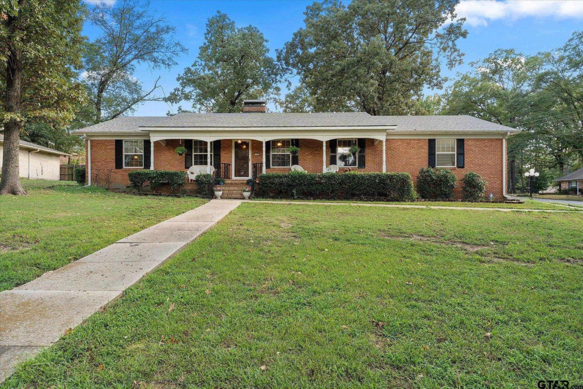 113 Mockingbird Street — photo