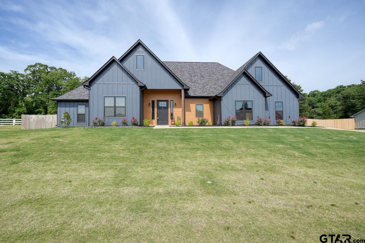 14673 Woodland Creek Dr — photo