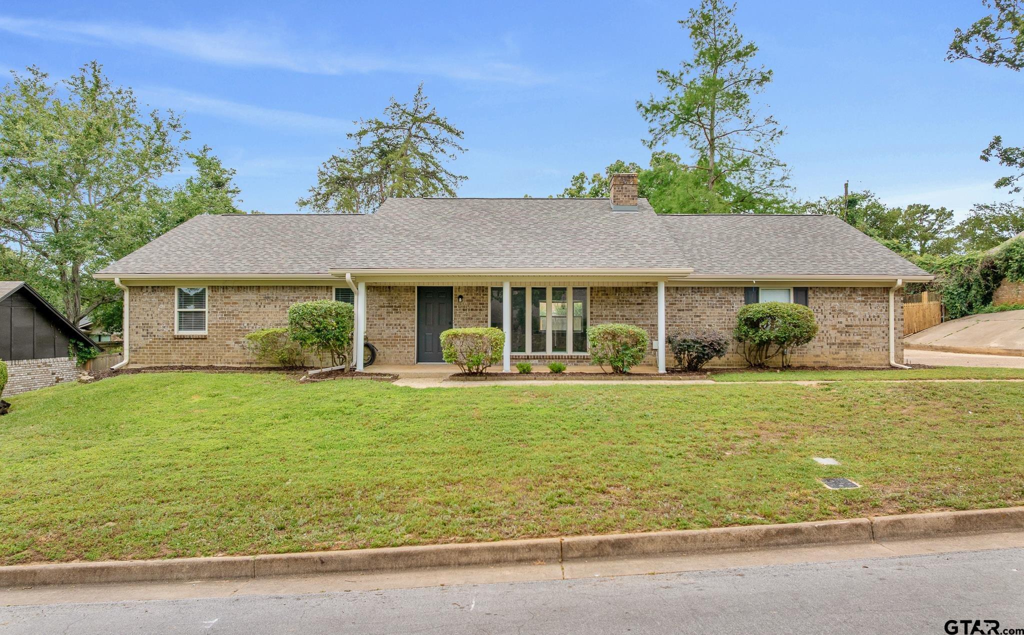 1017 David Dr. — photo
