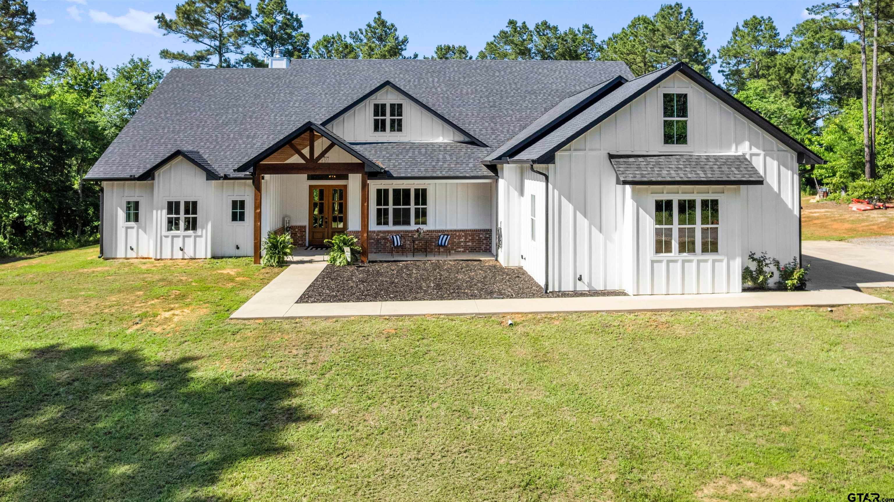 7722 FM 2710 — photo