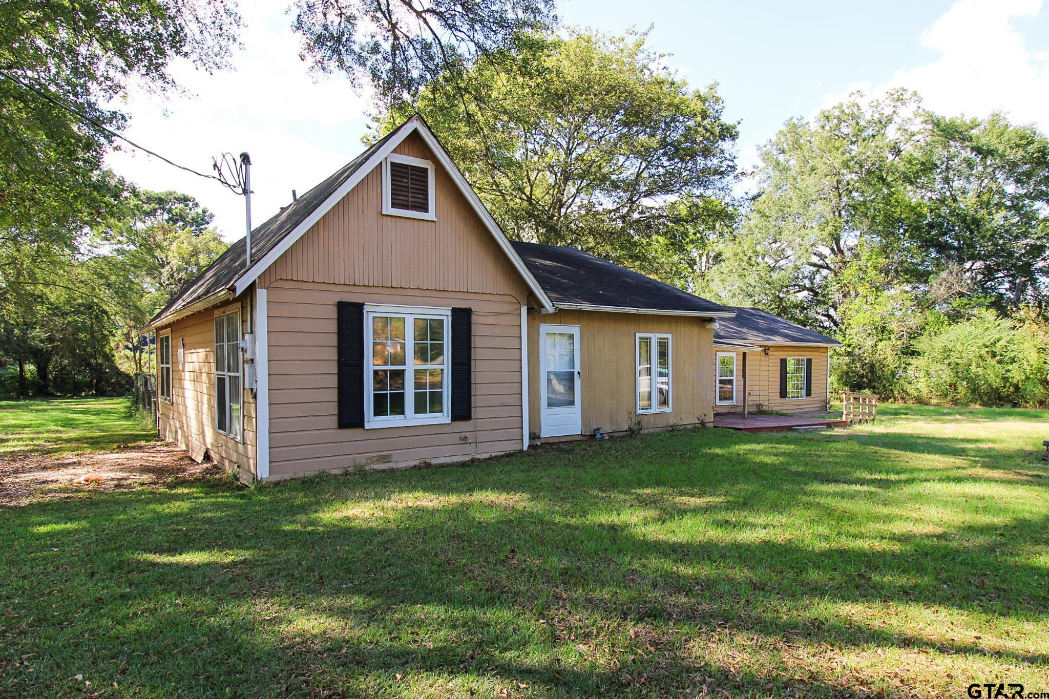 407 Pace Street, Naples, TX 75568 — photo 2