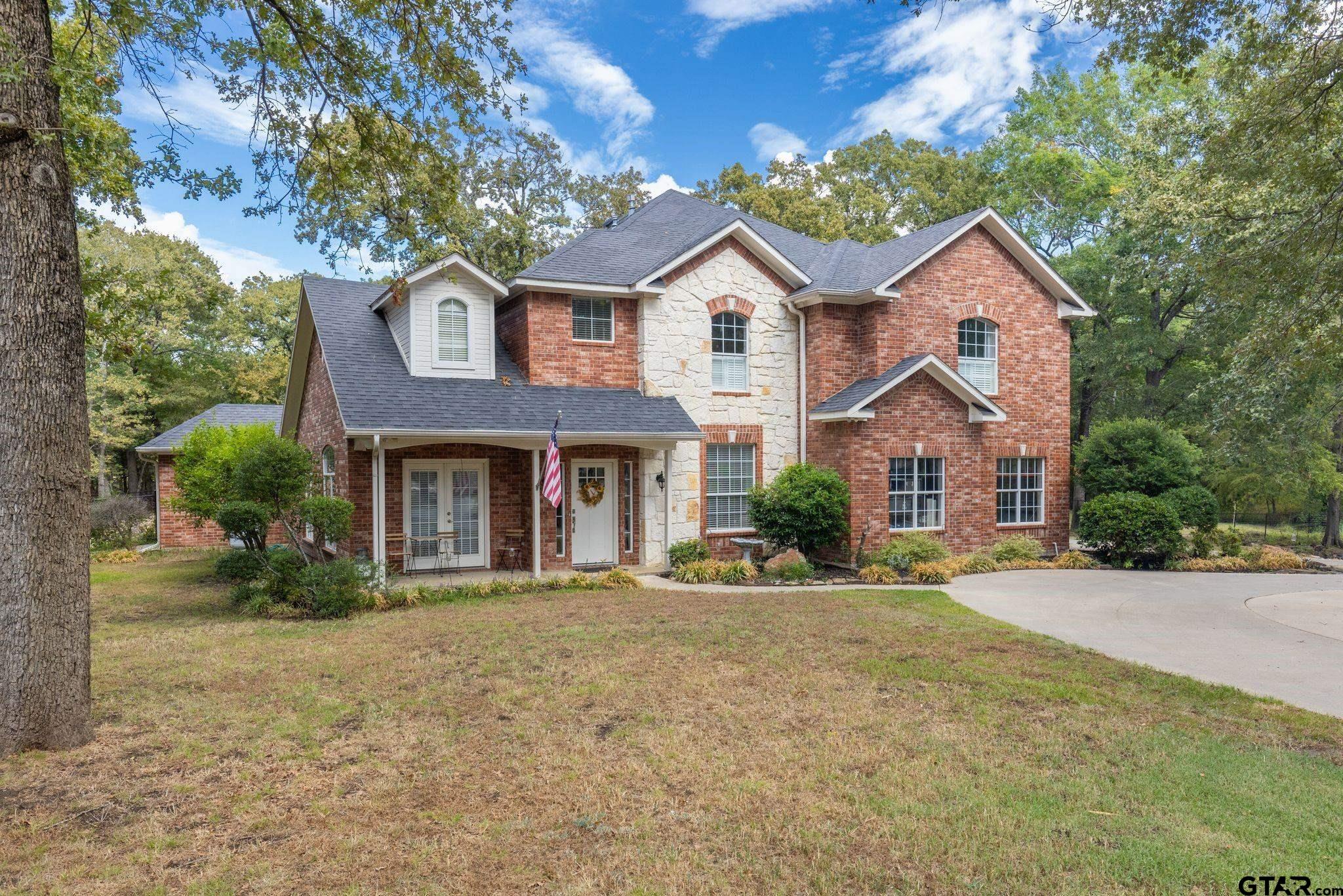 211 Turtle Creek — photo