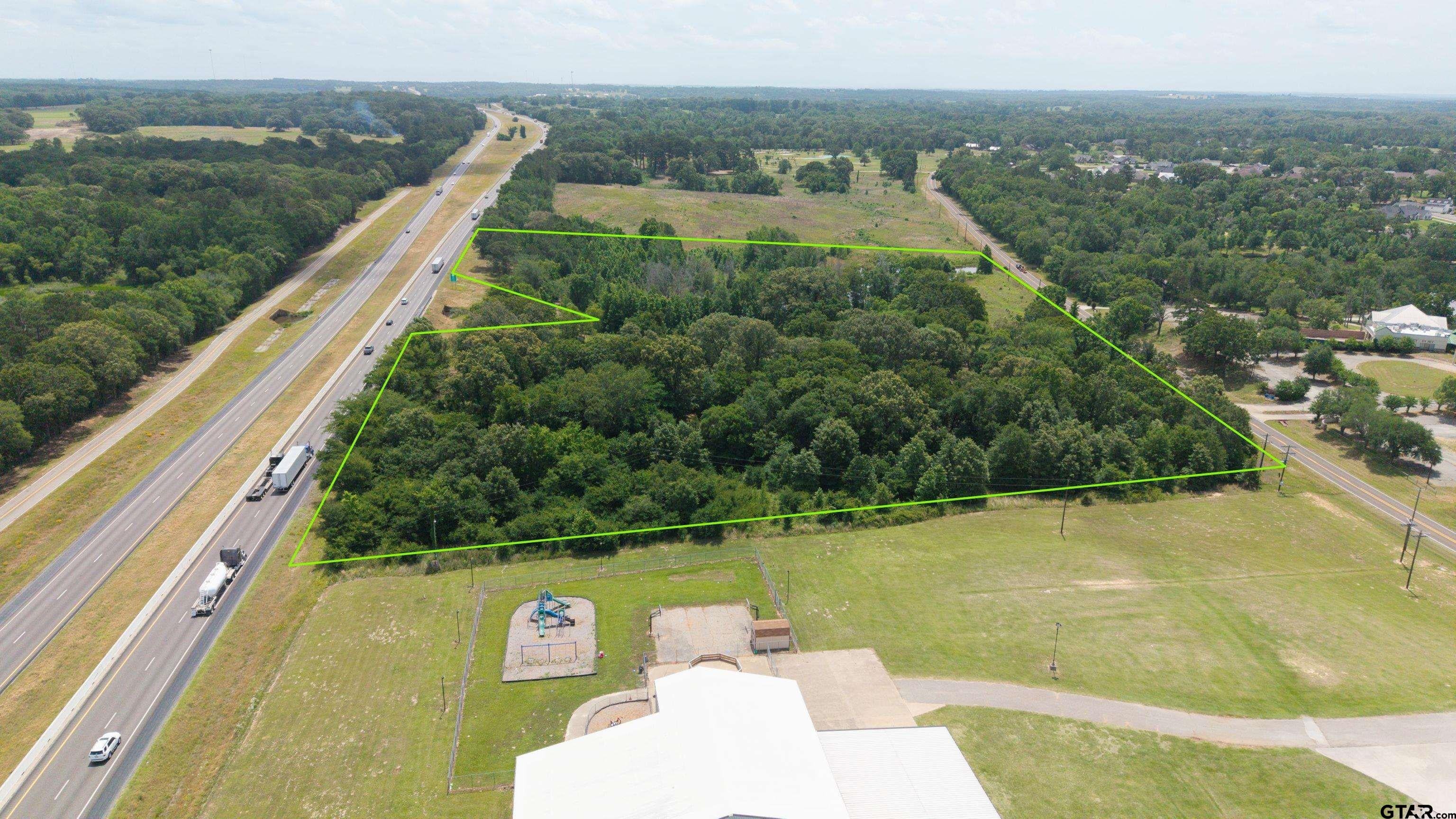 22238 FM 1995 — photo