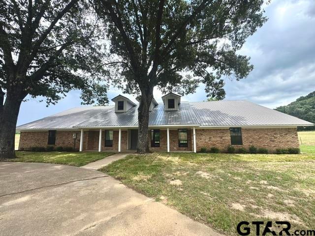 16523 FM 16 W — photo