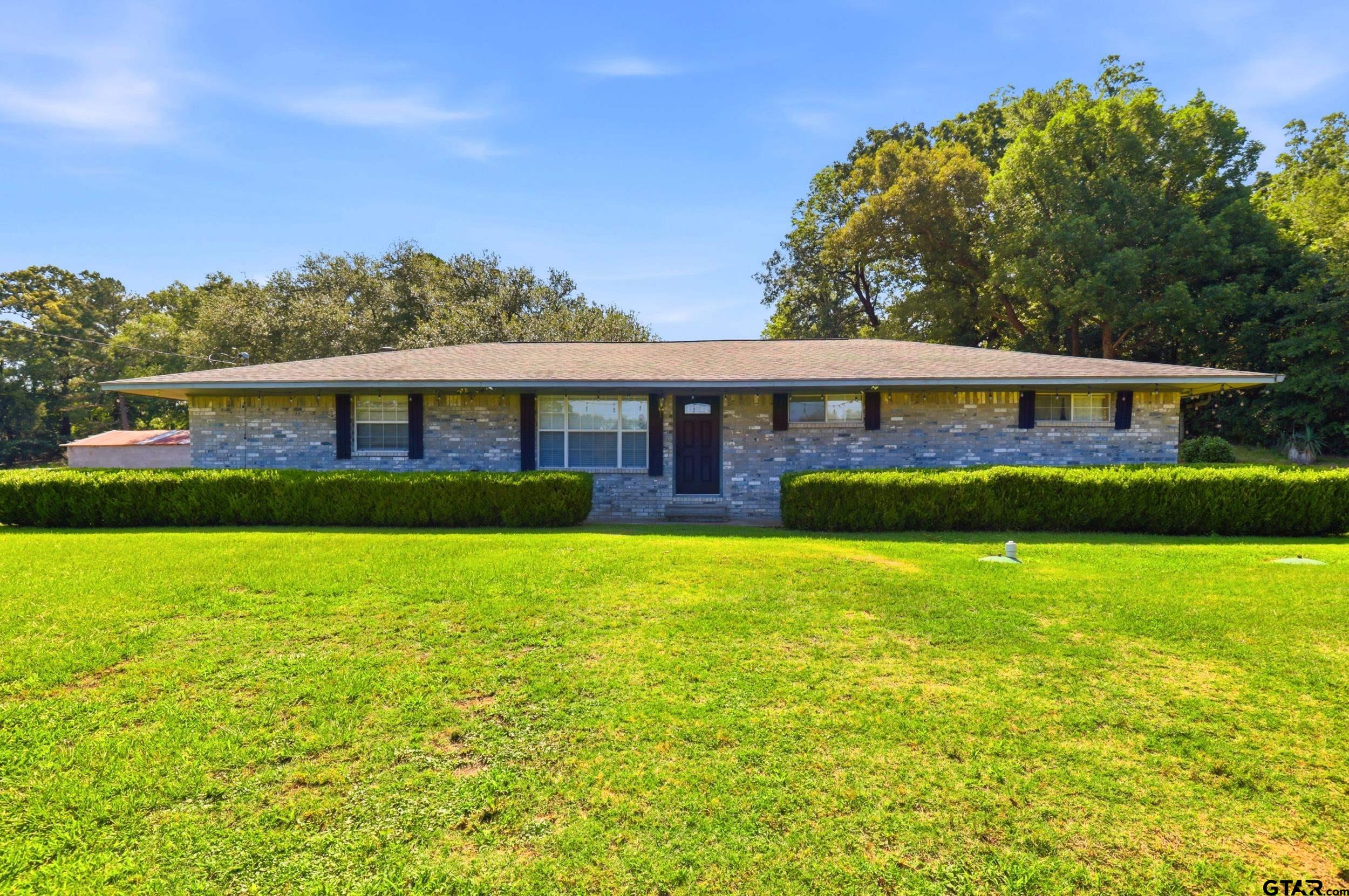 430 FM 3384 — photo