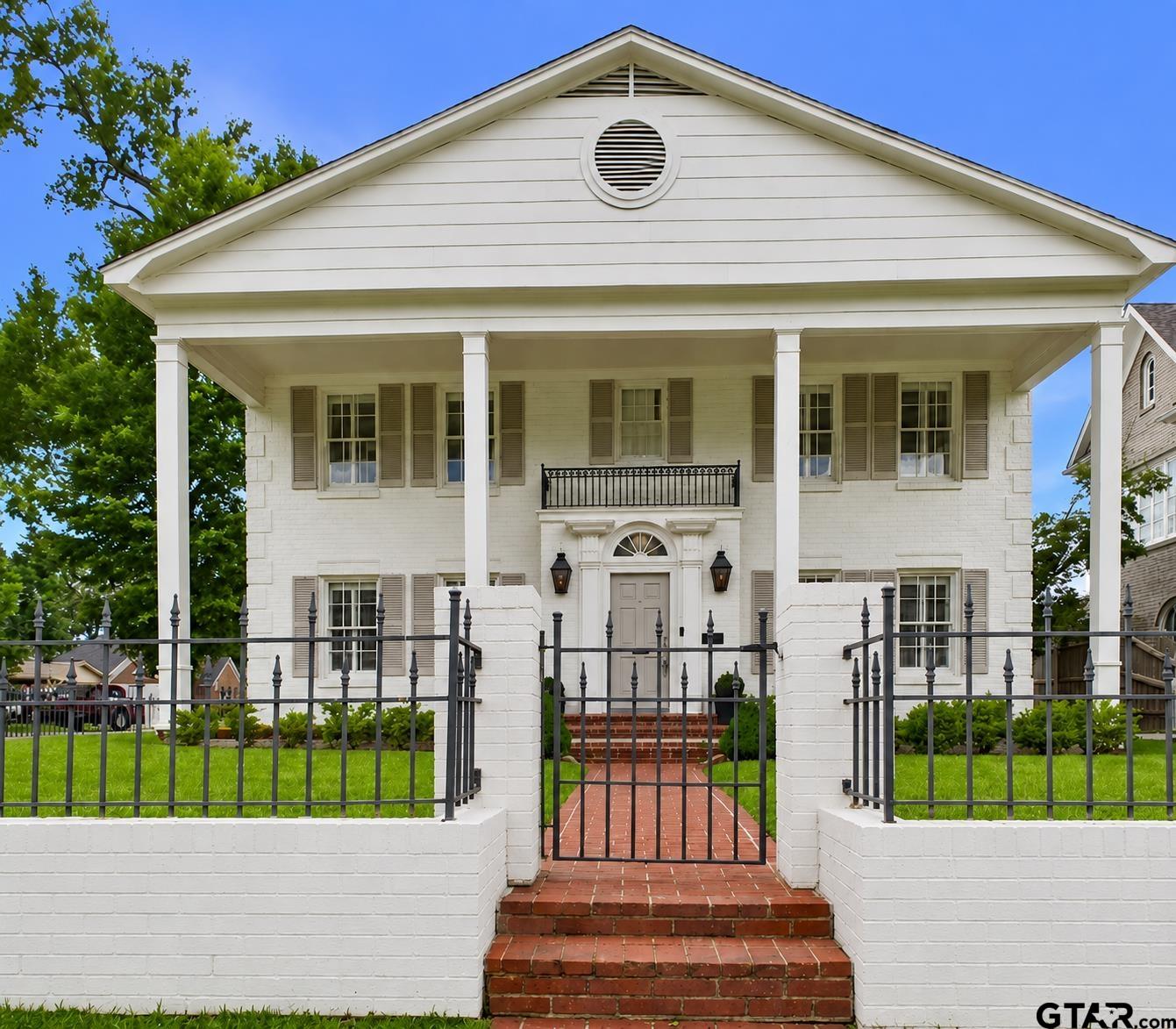 1521 S Chilton — photo
