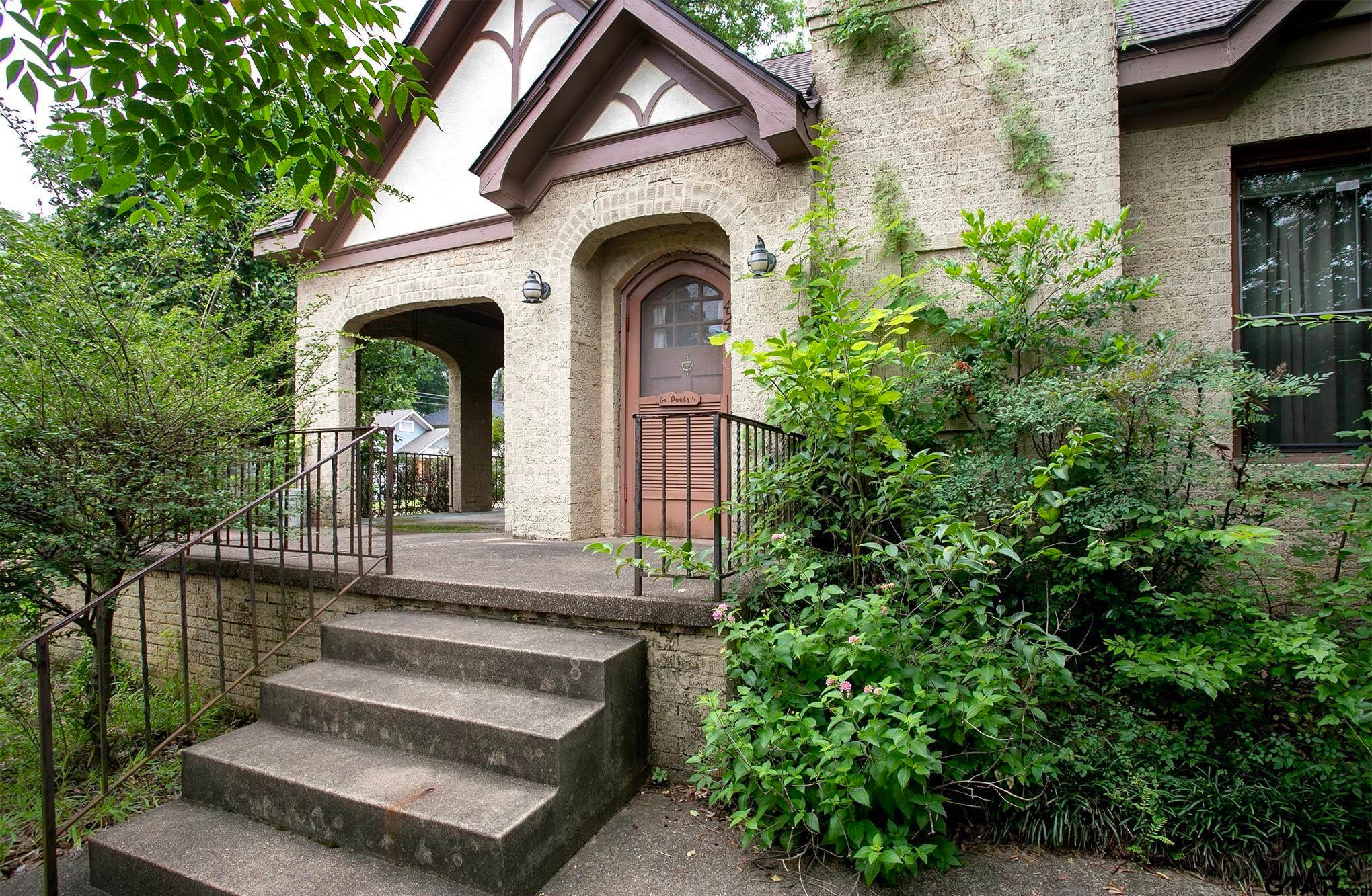 424 W Houston St — photo