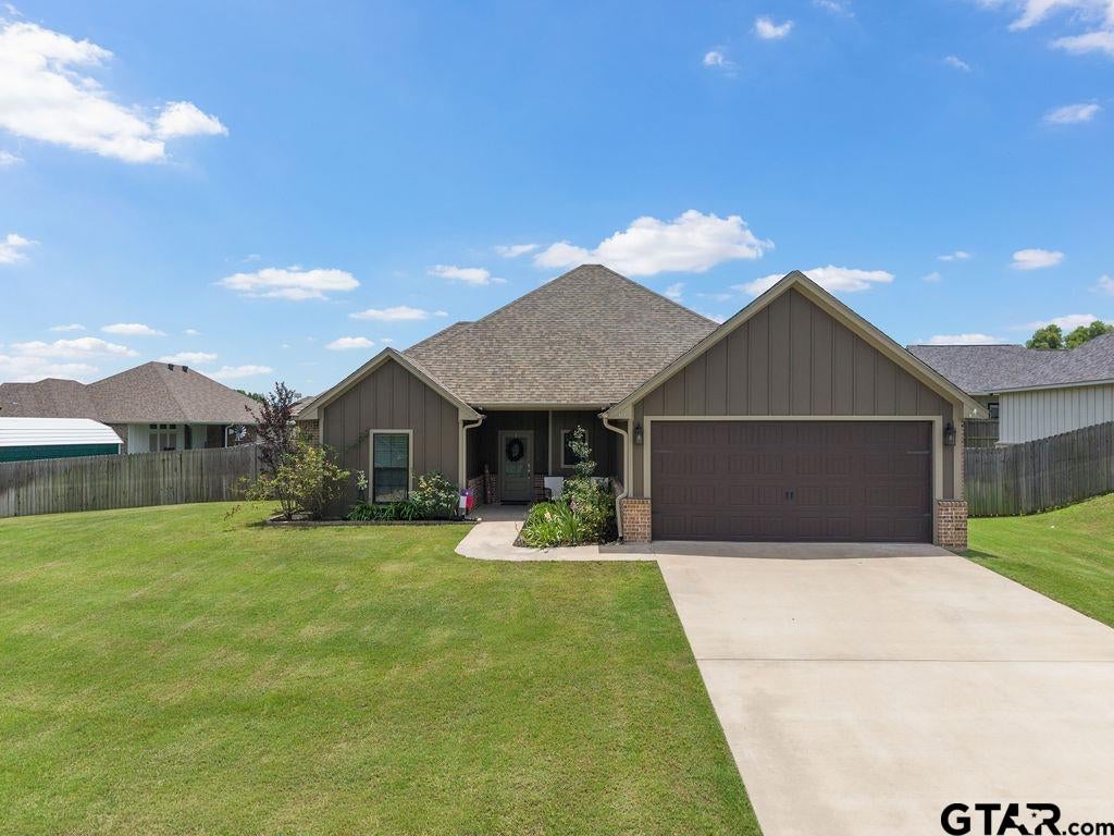 217 Smith Cir — photo