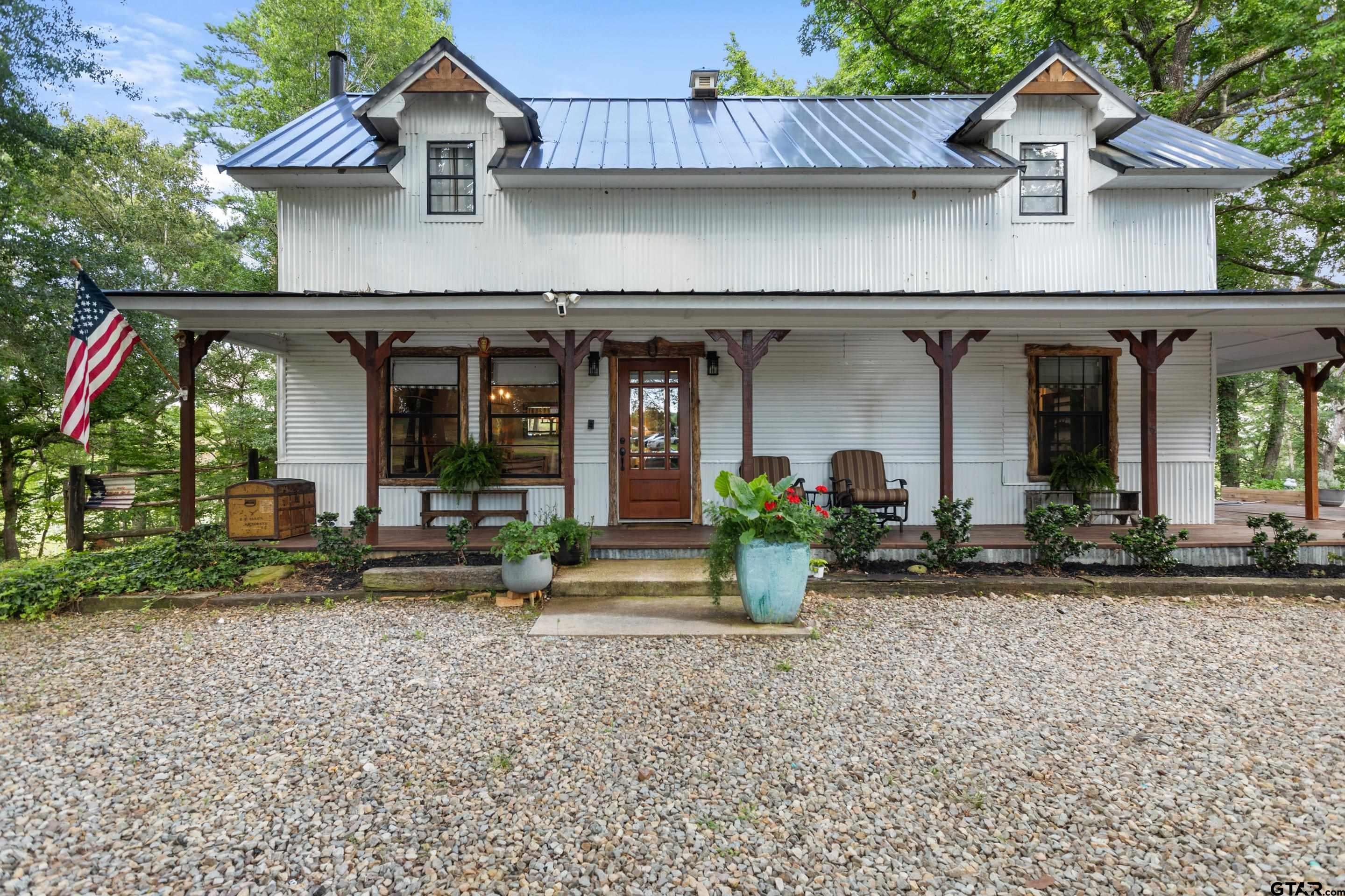 1075 Acr 323 — photo