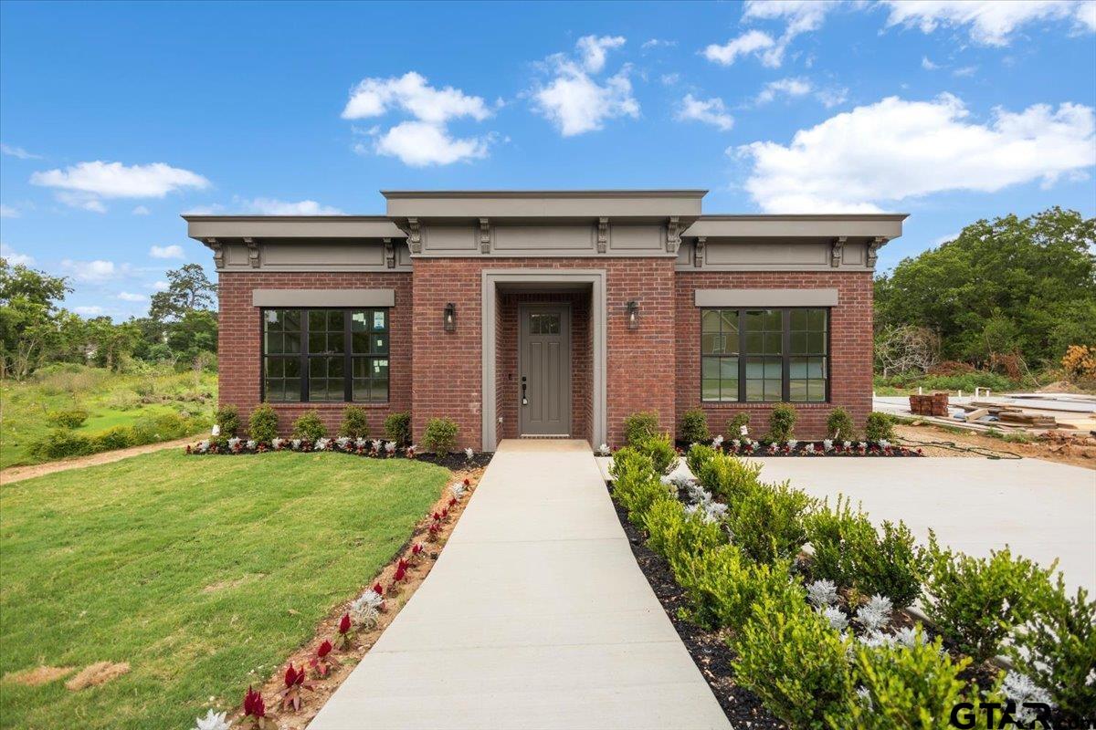 731 Britton, Tyler, TX 75701 — photo 2