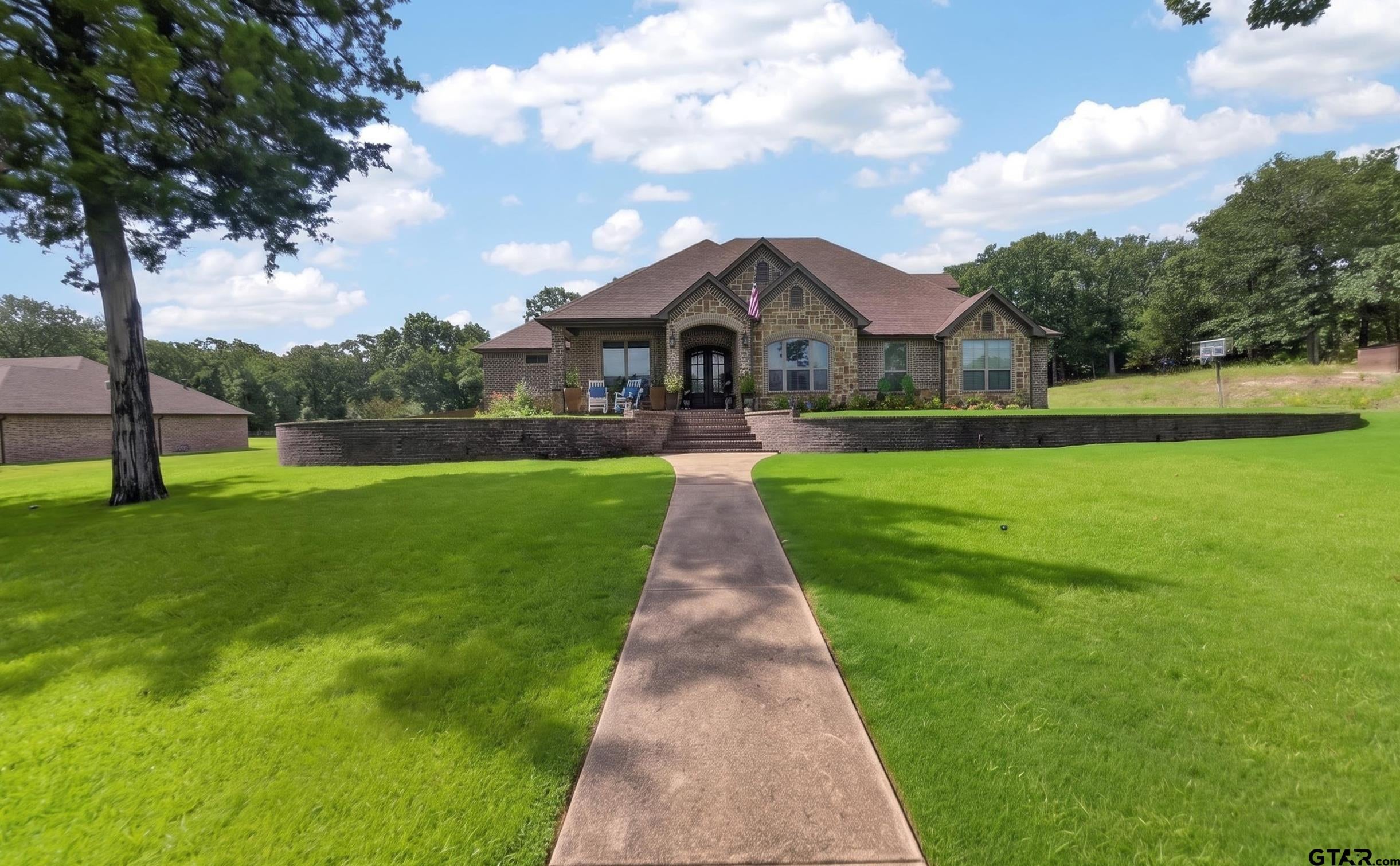 555 County Road 2307 — photo