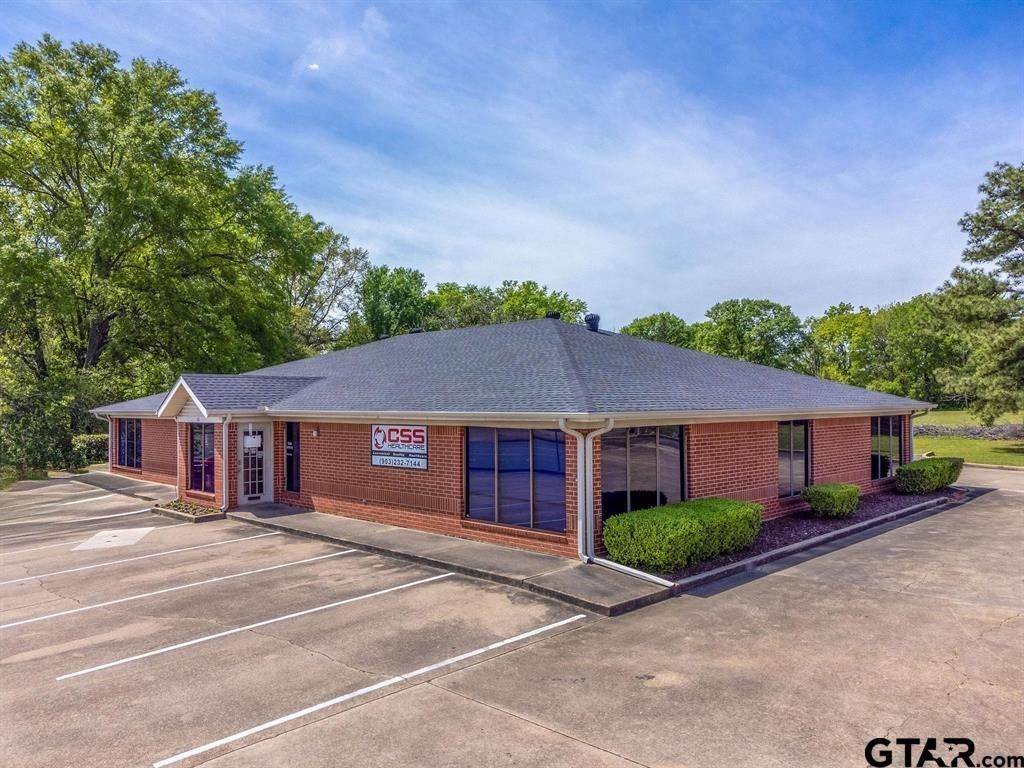 121 Gilmer Rd — photo