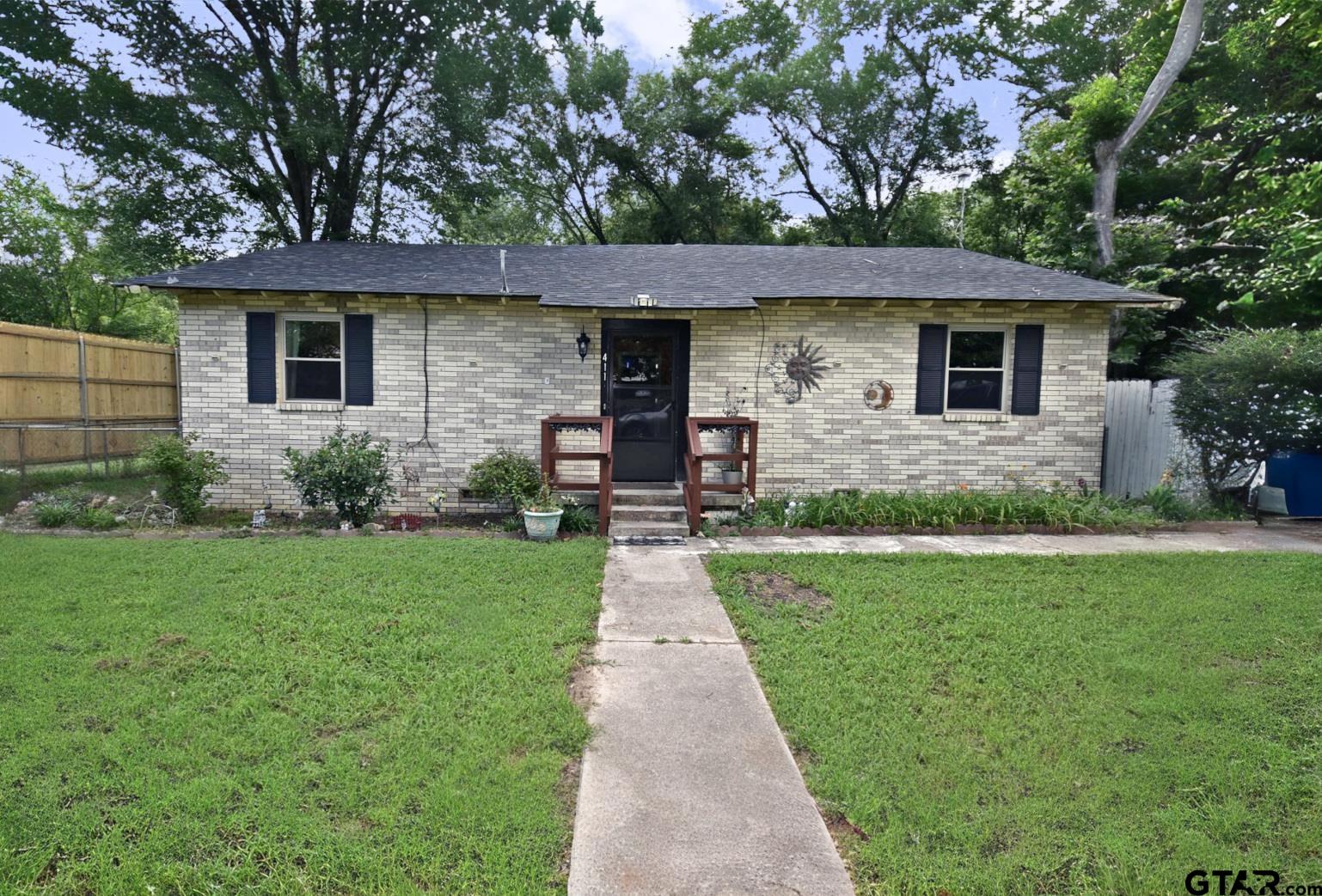 411 N Winnsboro St — photo