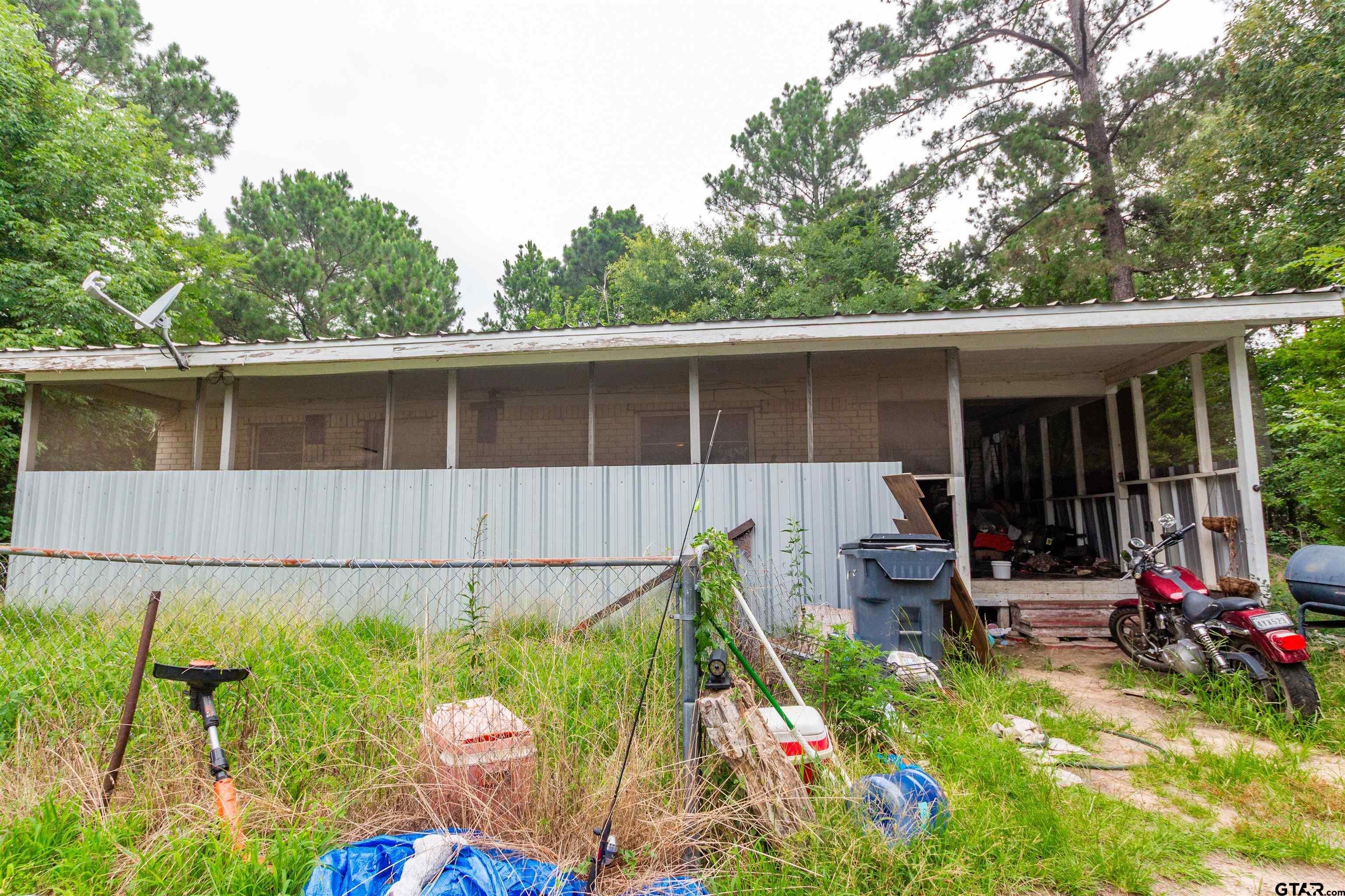 544 CR 2370 — photo