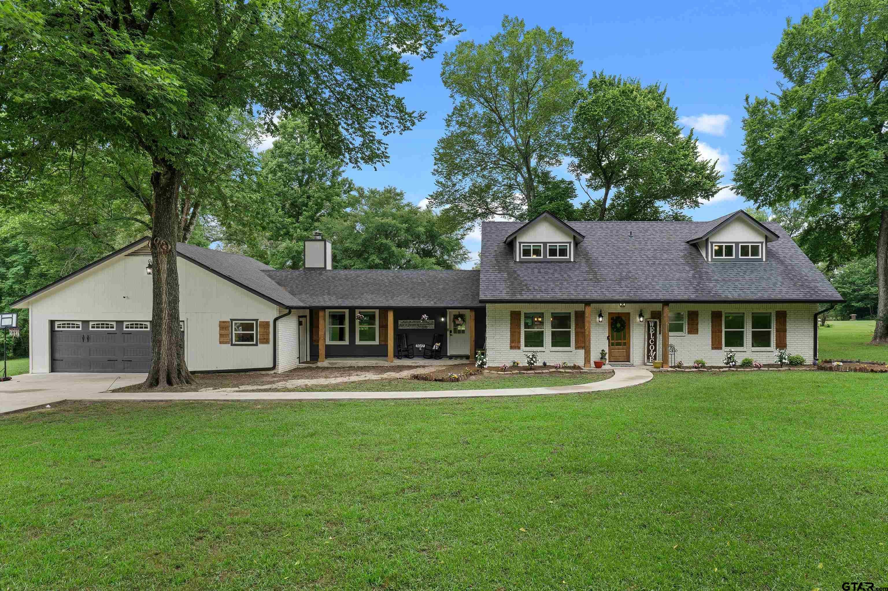 7017 Verbena Rd — photo