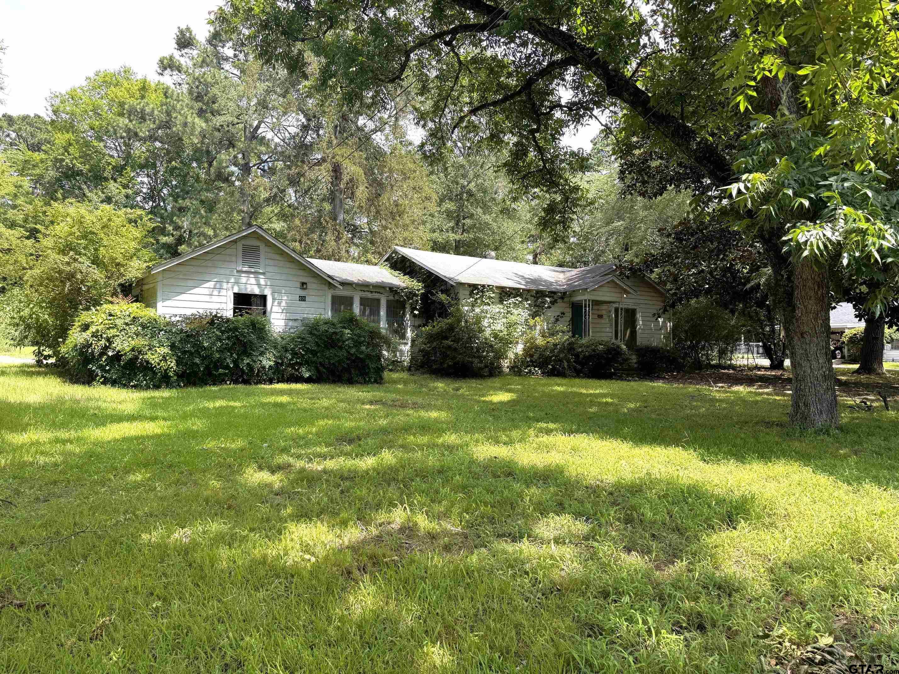 406 Pace Avenue, Naples, TX 75568 — photo 2