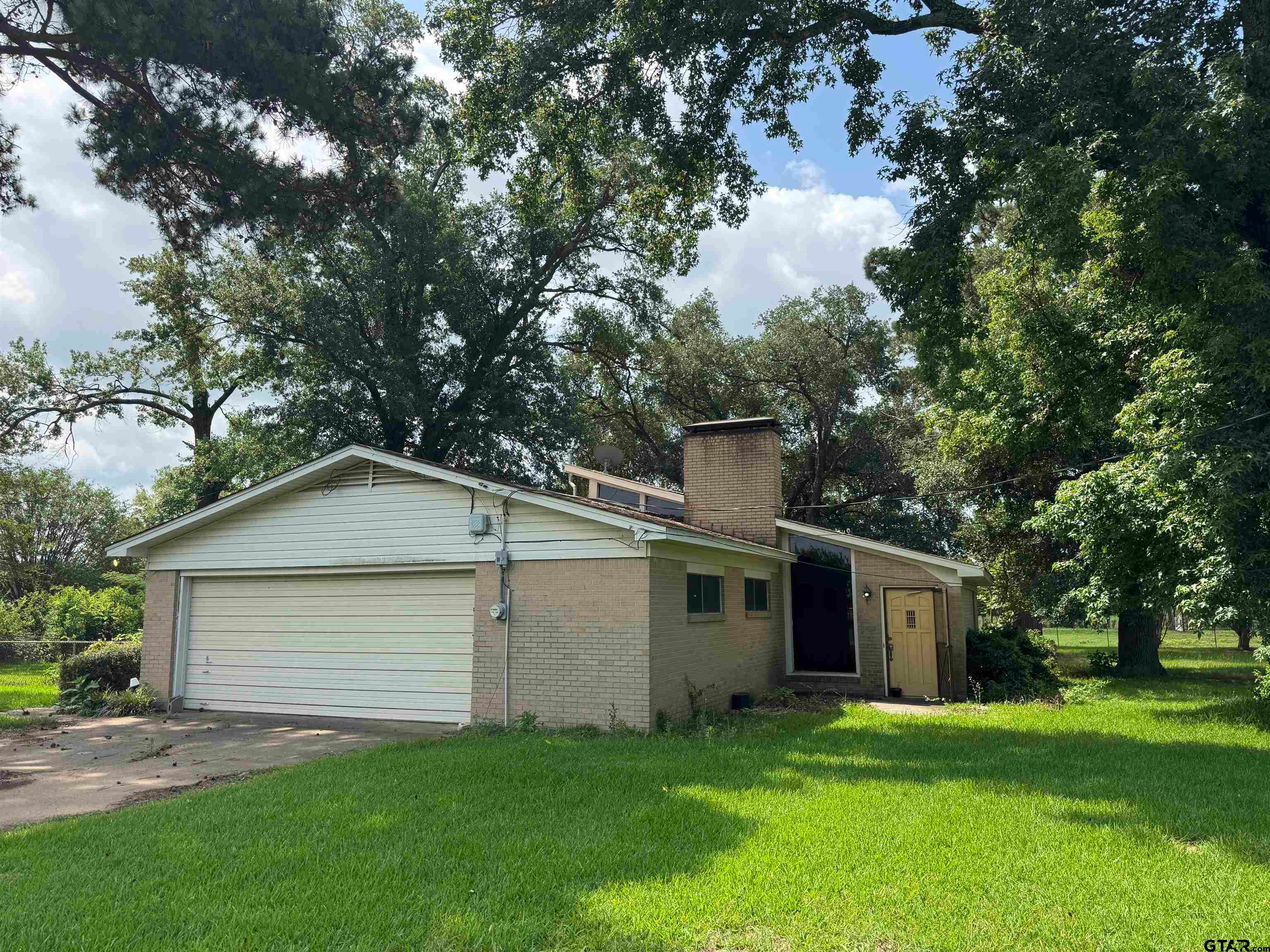 992 C R 1147 N — photo