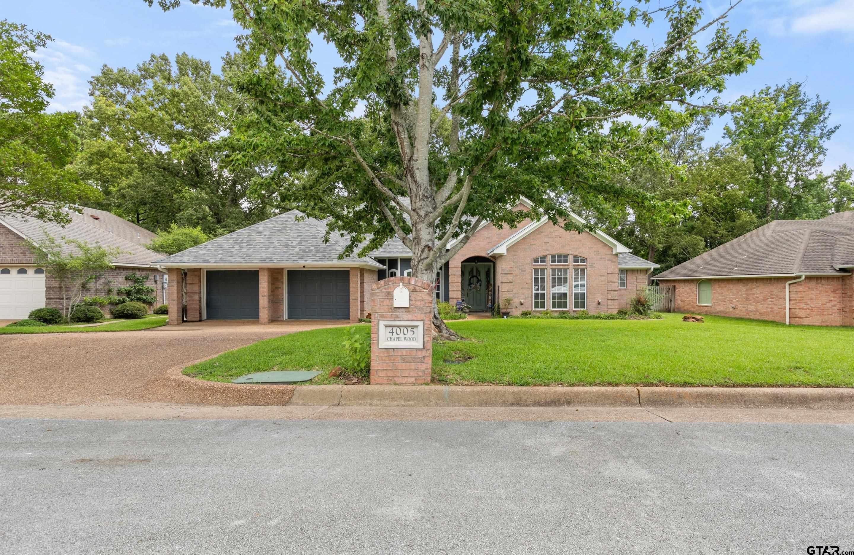 4005 Chapel Woods Blvd — photo