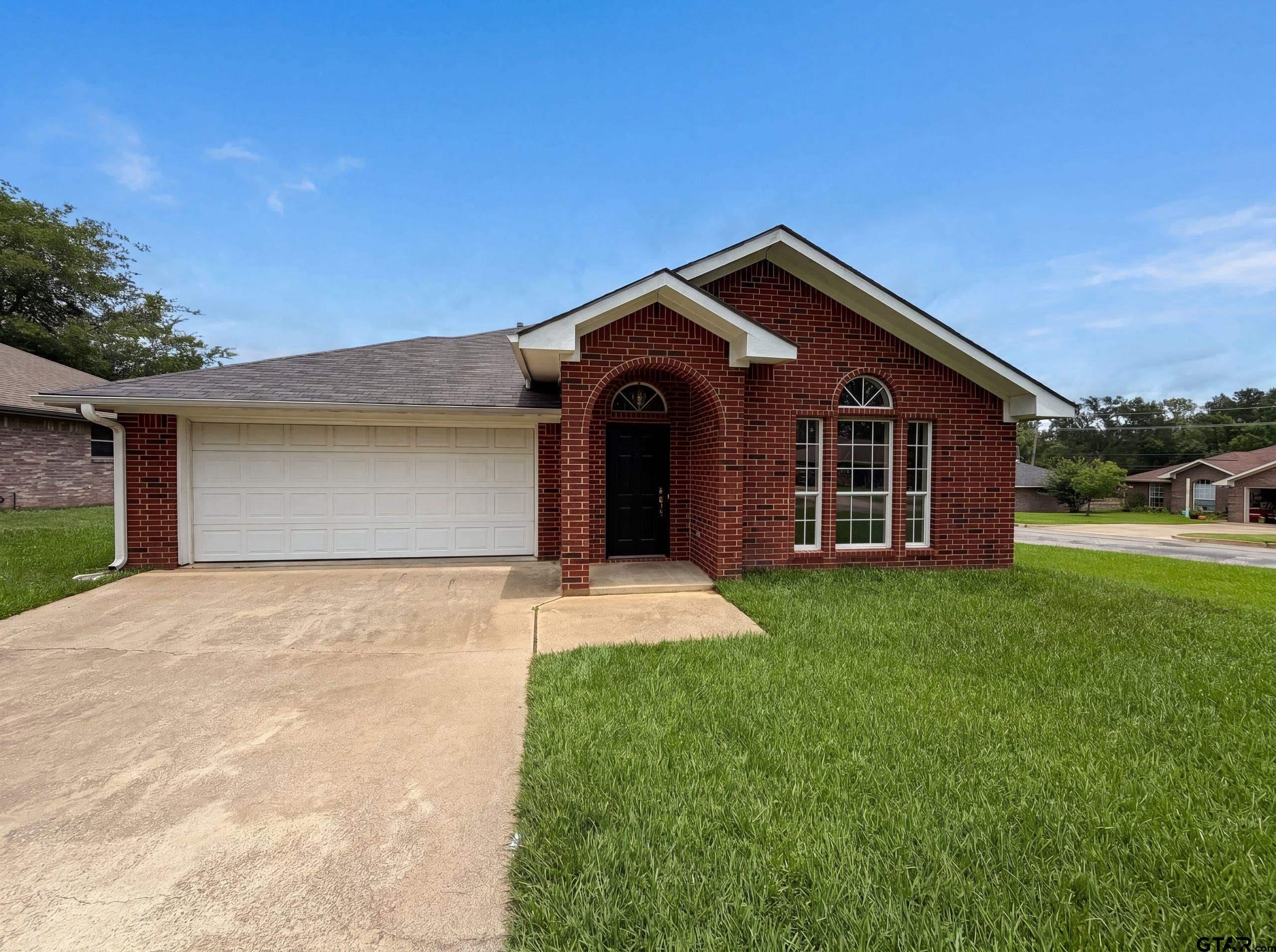 10740 Southern Trace Cir — photo