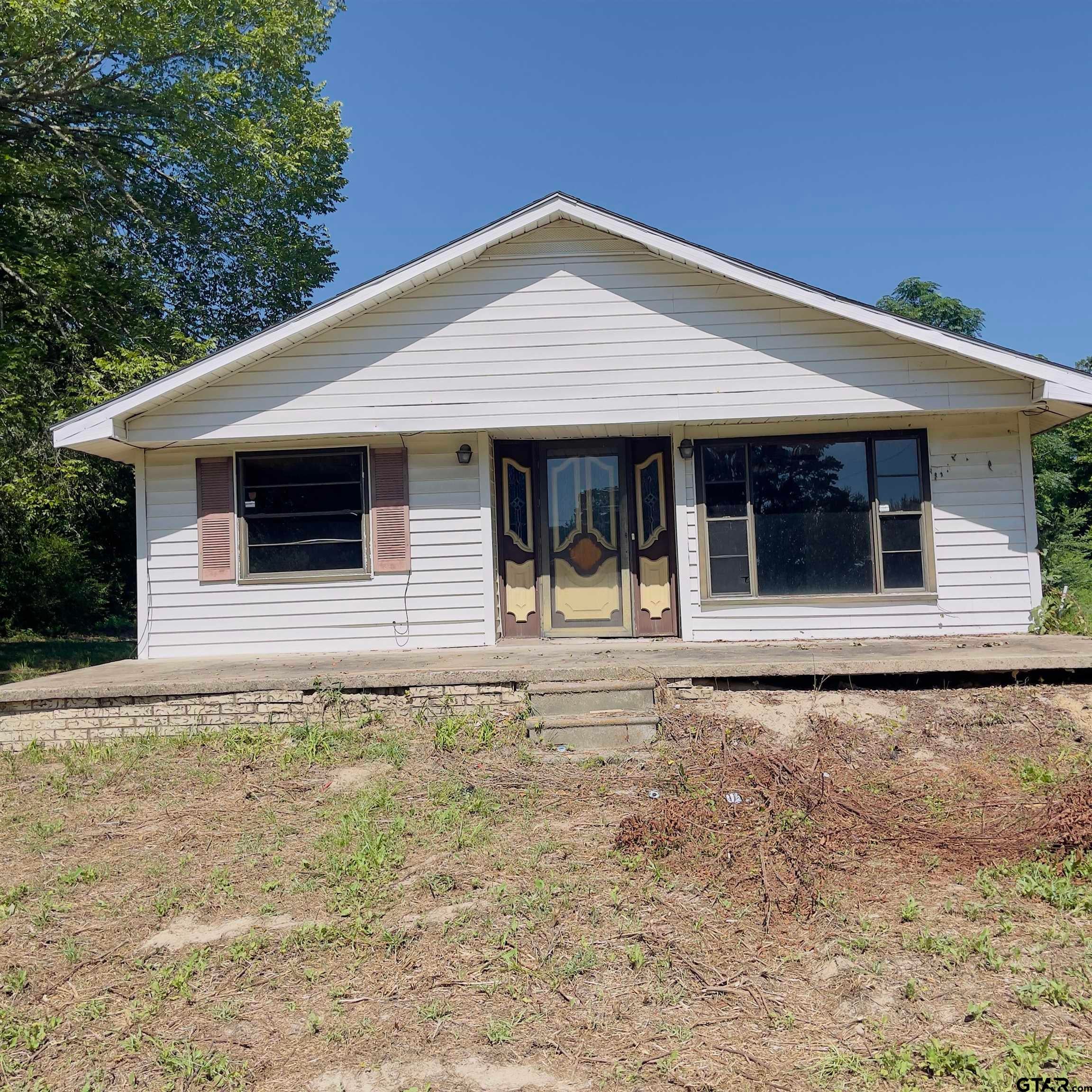 15775 FM 848 — photo