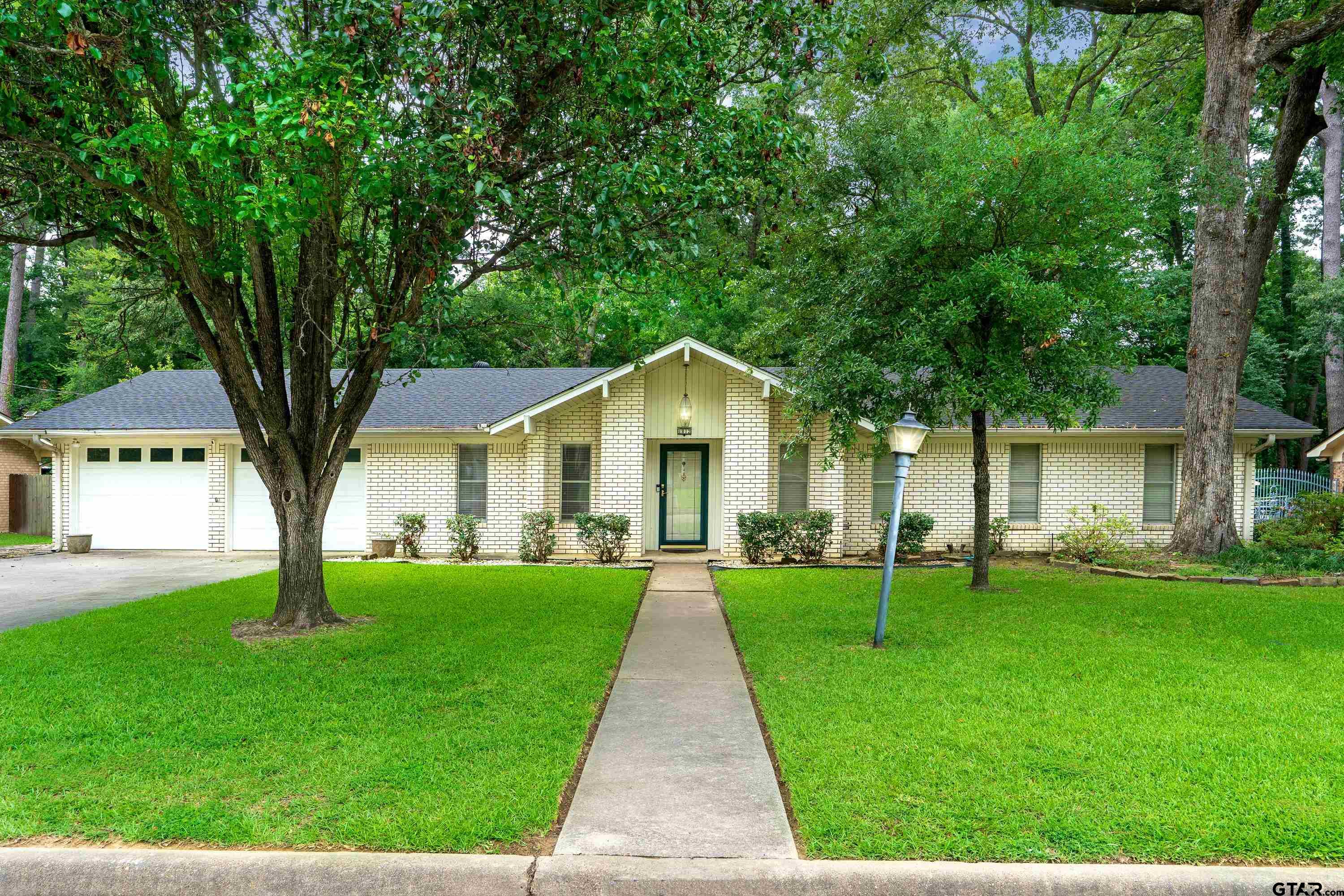 1812 Rodden, Longview, TX 75604