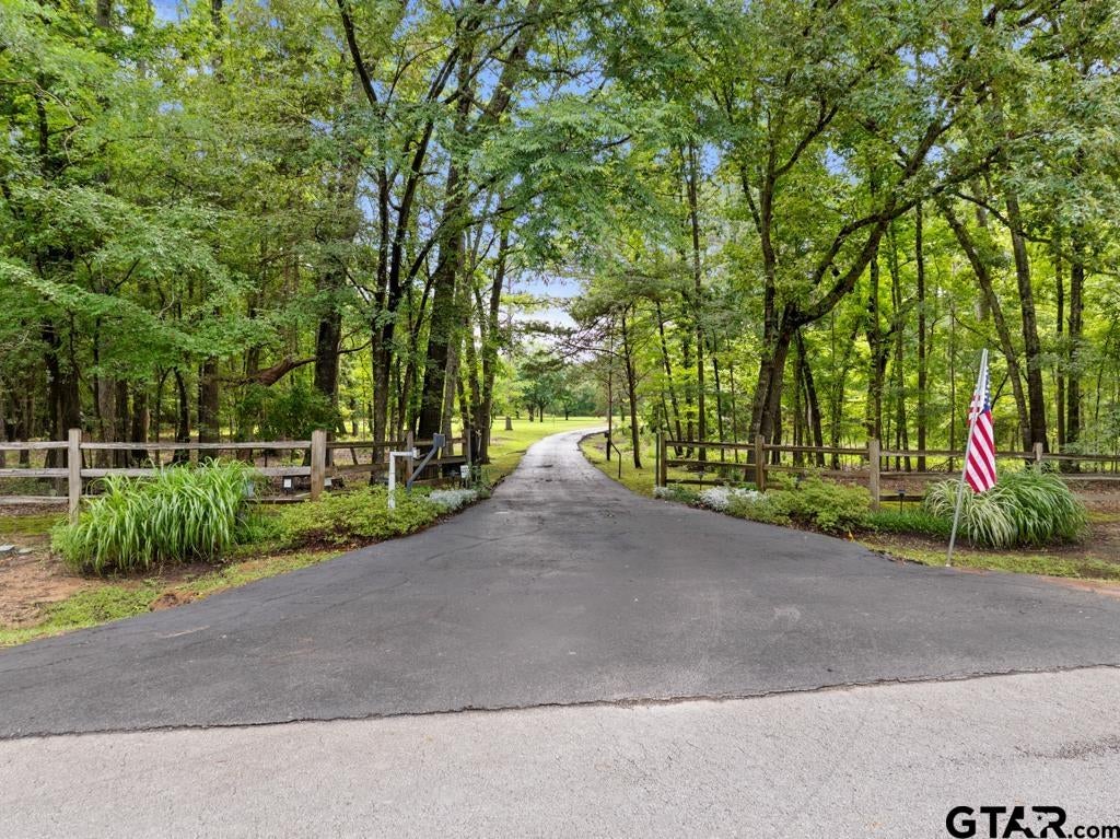 4930 W Twin Lakes Drive — photo
