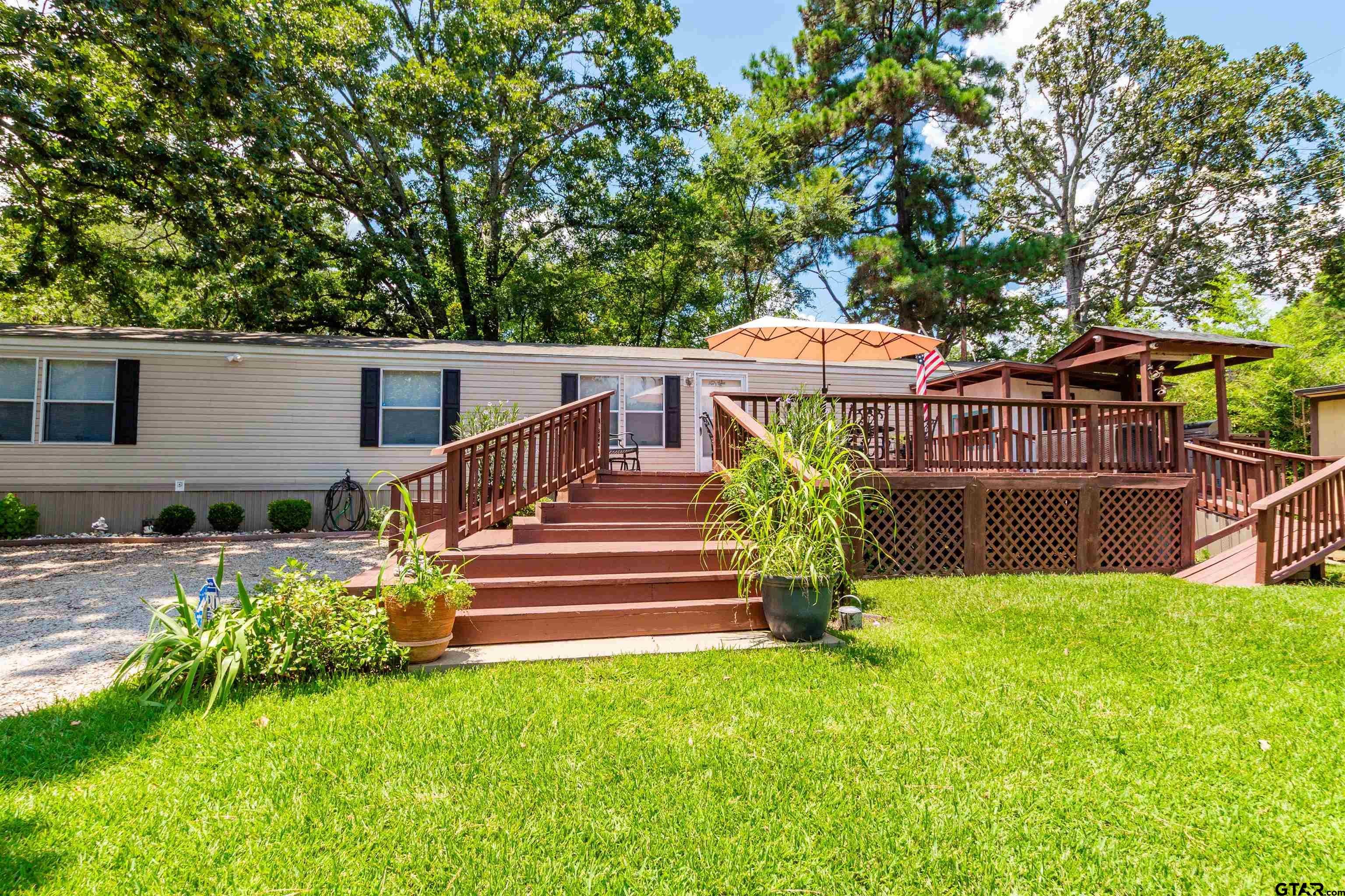 16964 Pine Trail Dr — photo