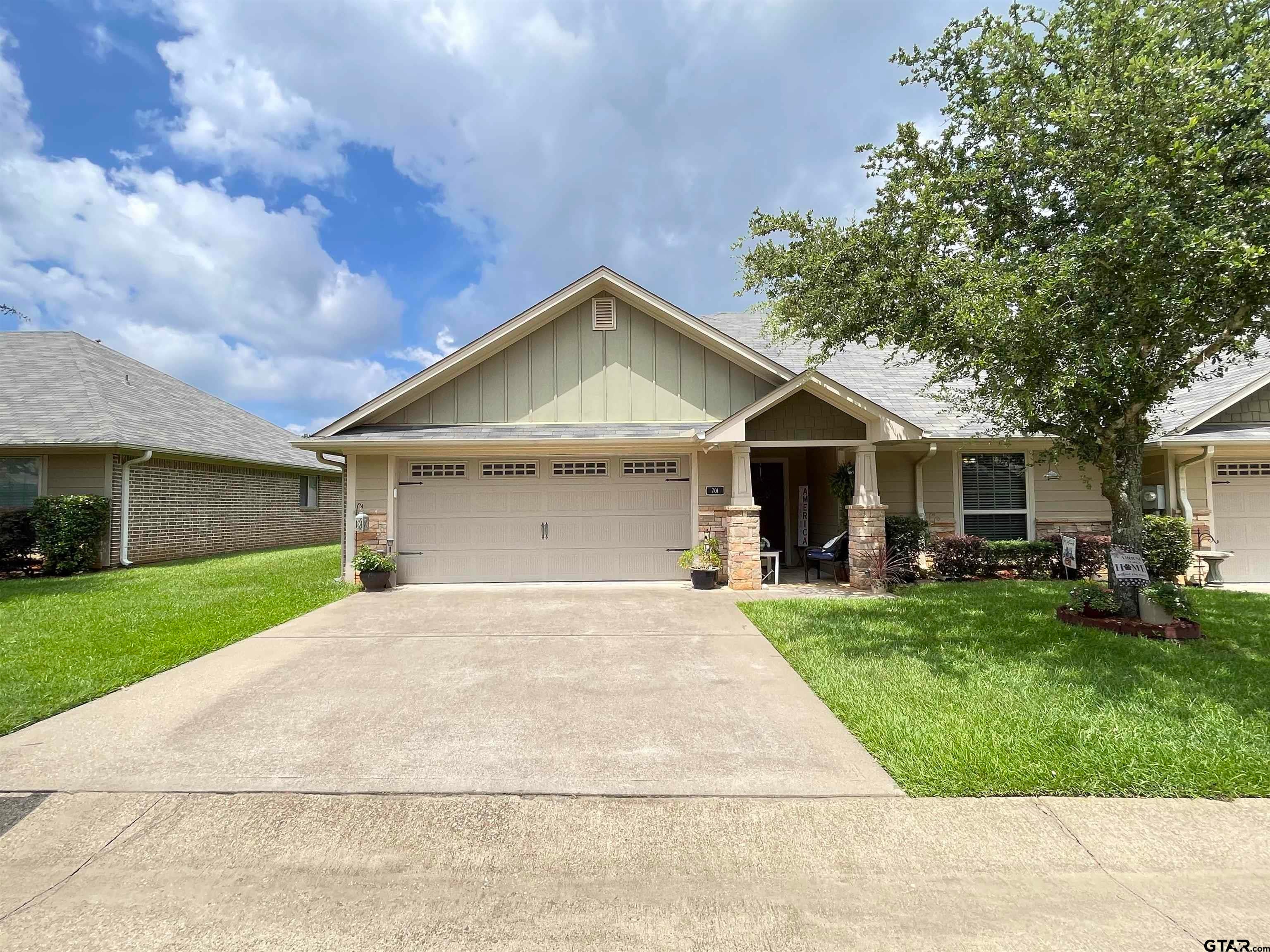 421 W Cumberland Road #701 — photo